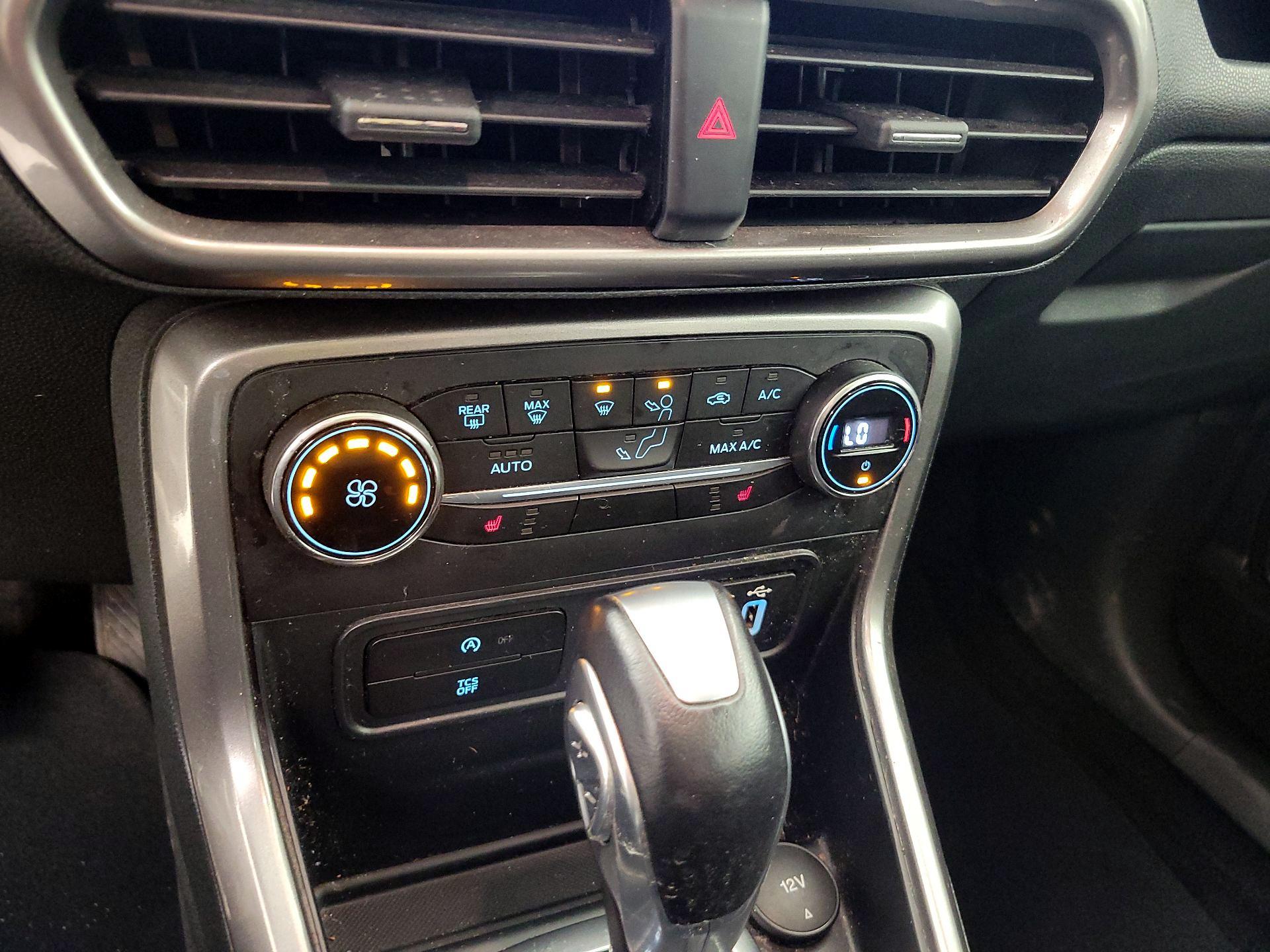 Thumbnail: 2019 Ford EcoSport - 14