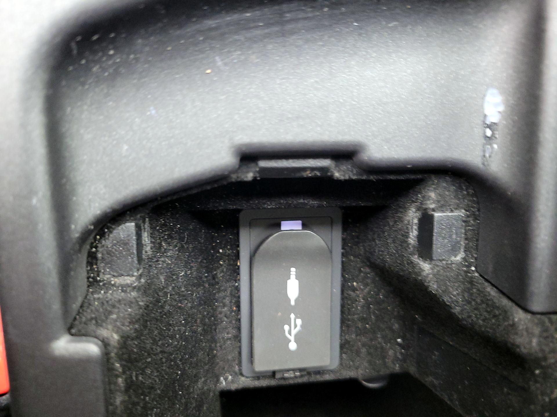 Thumbnail: 2017 Lexus IS - 18