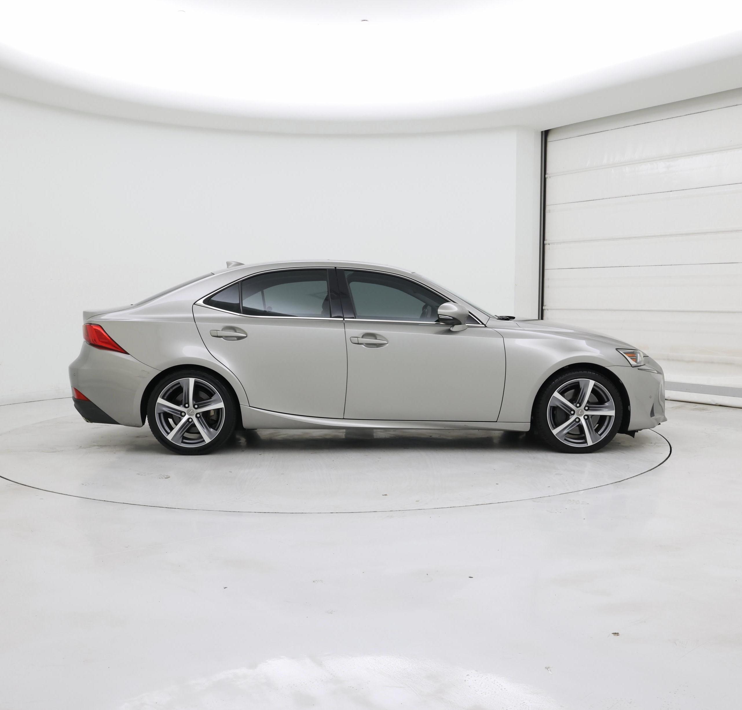 Thumbnail: 2017 Lexus IS - 7