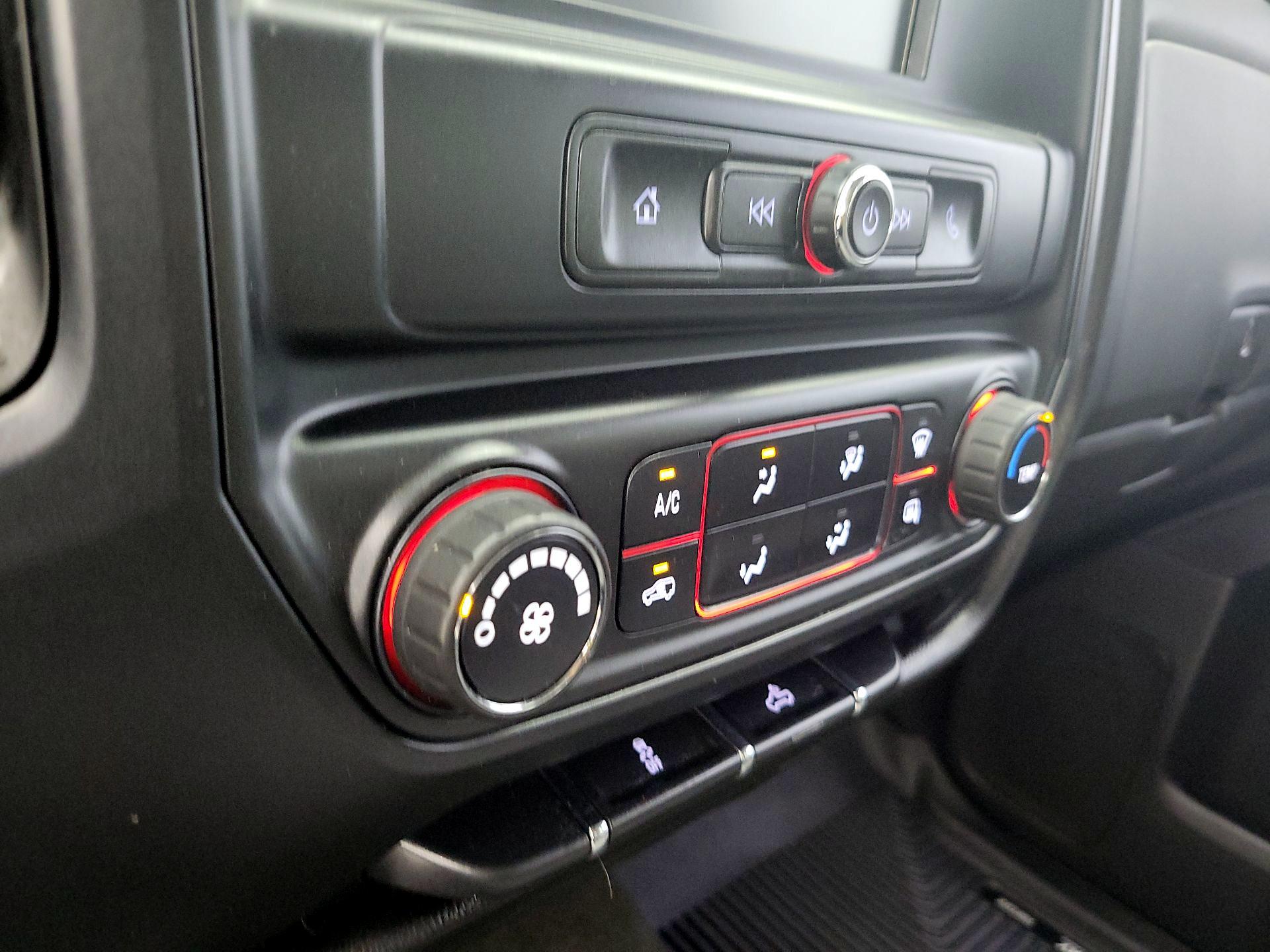 Thumbnail: 2016 GMC Sierra 1500 - 16