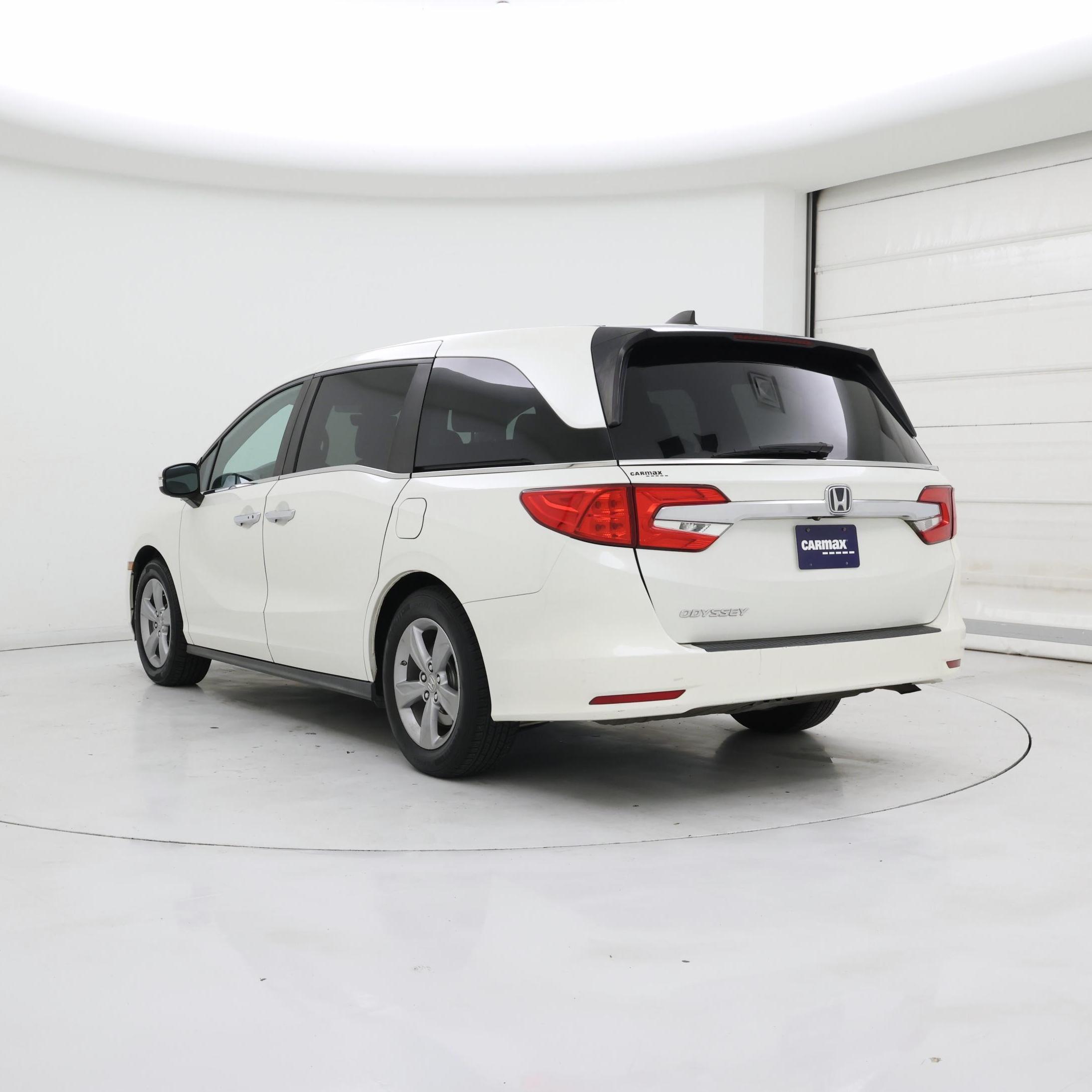 Thumbnail: 2018 Honda Odyssey - 2