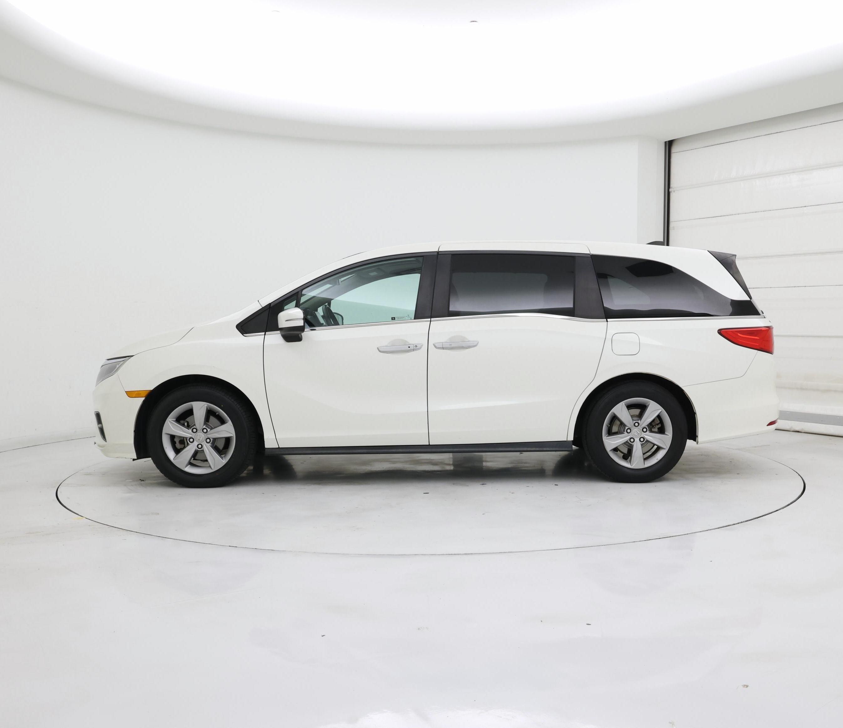 Thumbnail: 2018 Honda Odyssey - 3