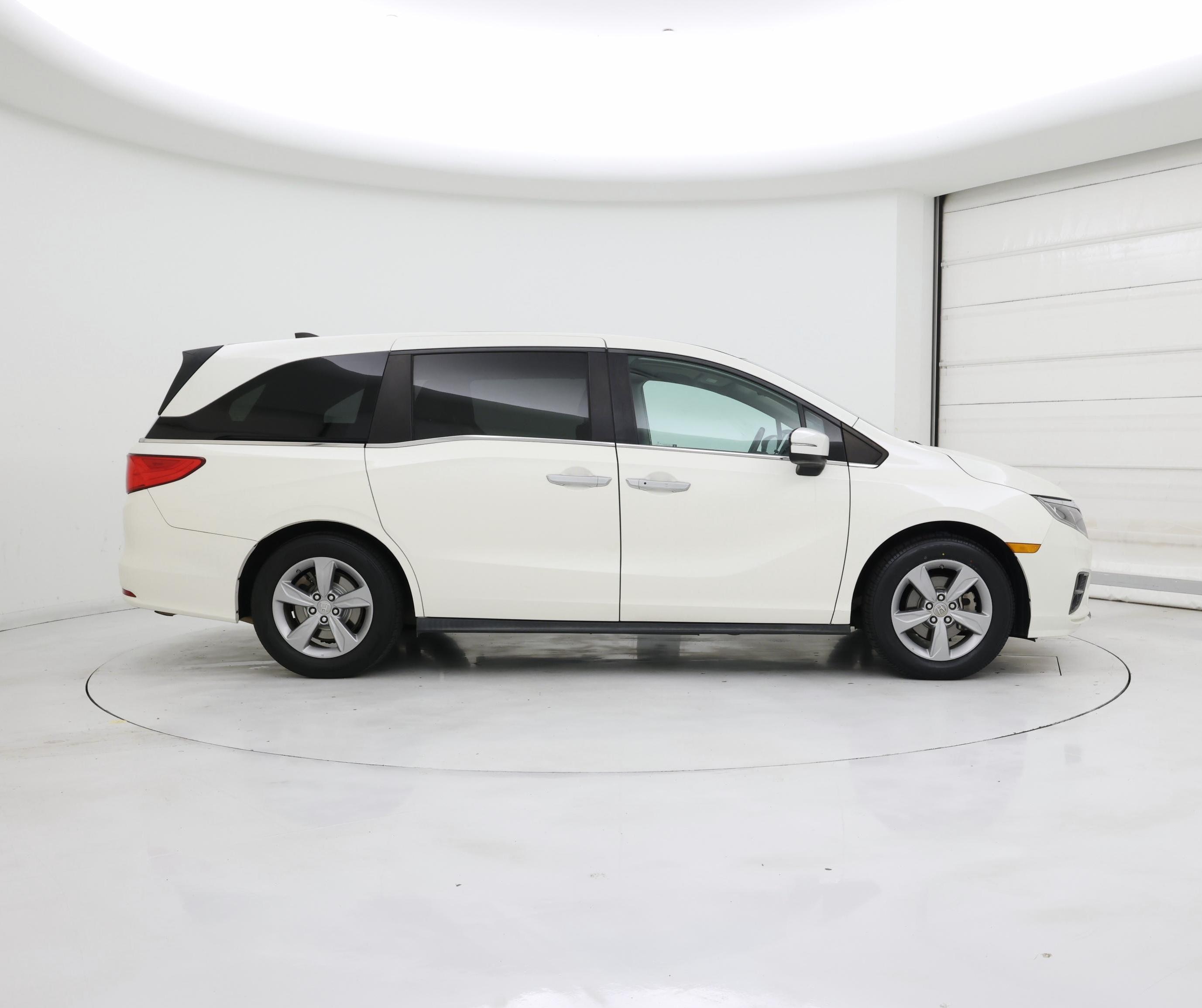 Thumbnail: 2018 Honda Odyssey - 7