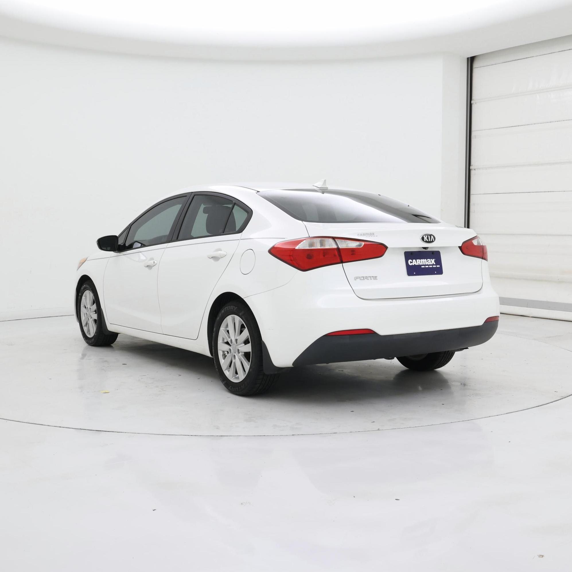 Thumbnail: 2016 Kia Forte - 2