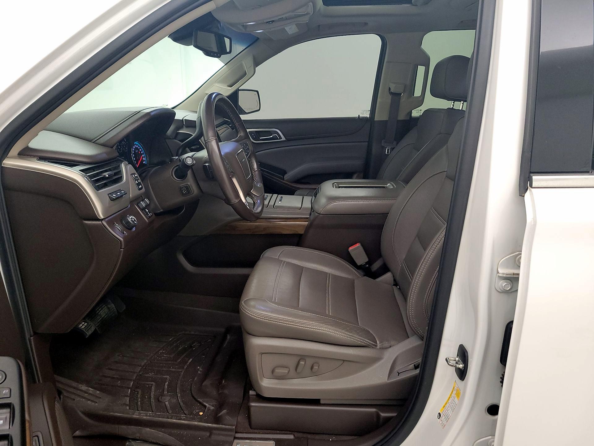 Thumbnail: 2019 GMC Yukon XL - 11