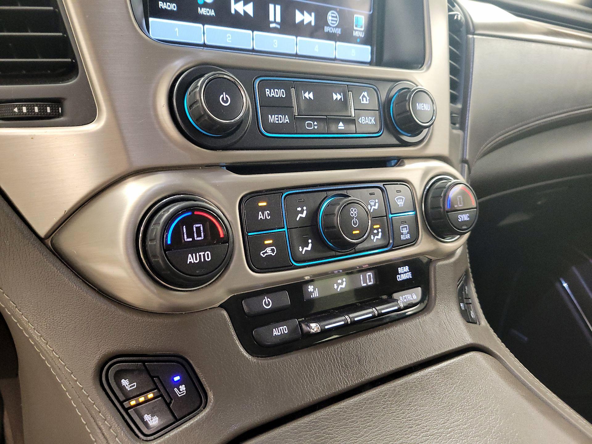 Thumbnail: 2019 GMC Yukon XL - 17