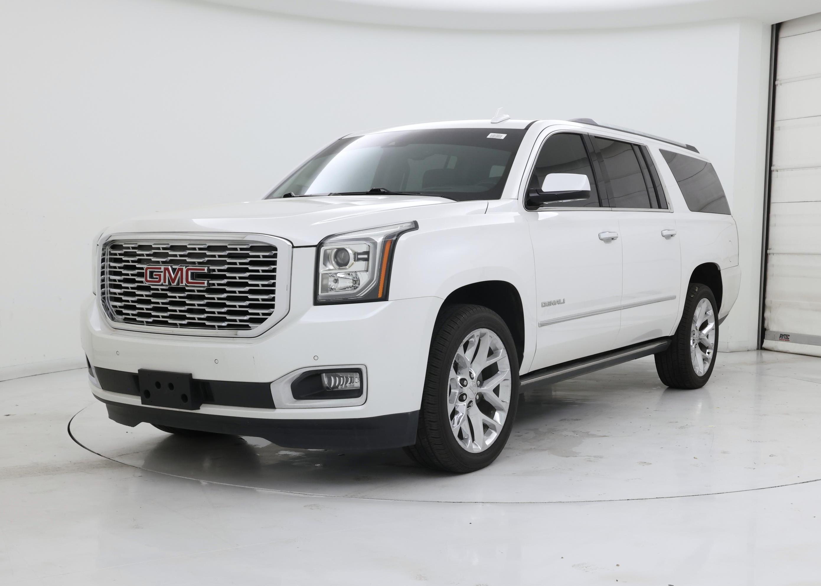 Thumbnail: 2019 GMC Yukon XL - 4