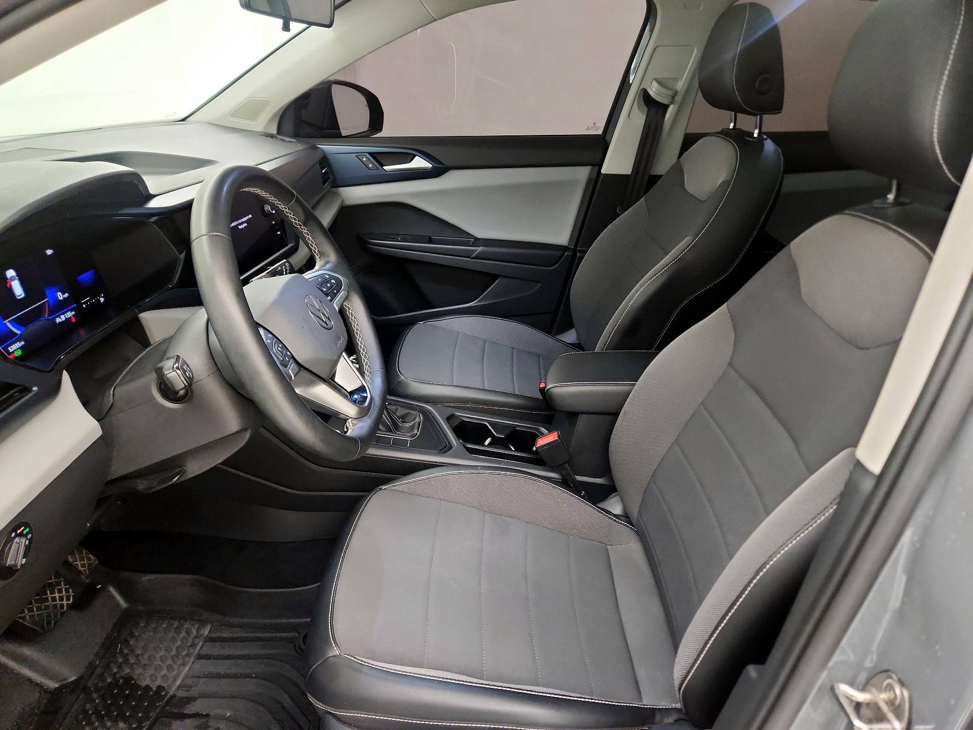 Thumbnail: 2022 Volkswagen Taos - 11