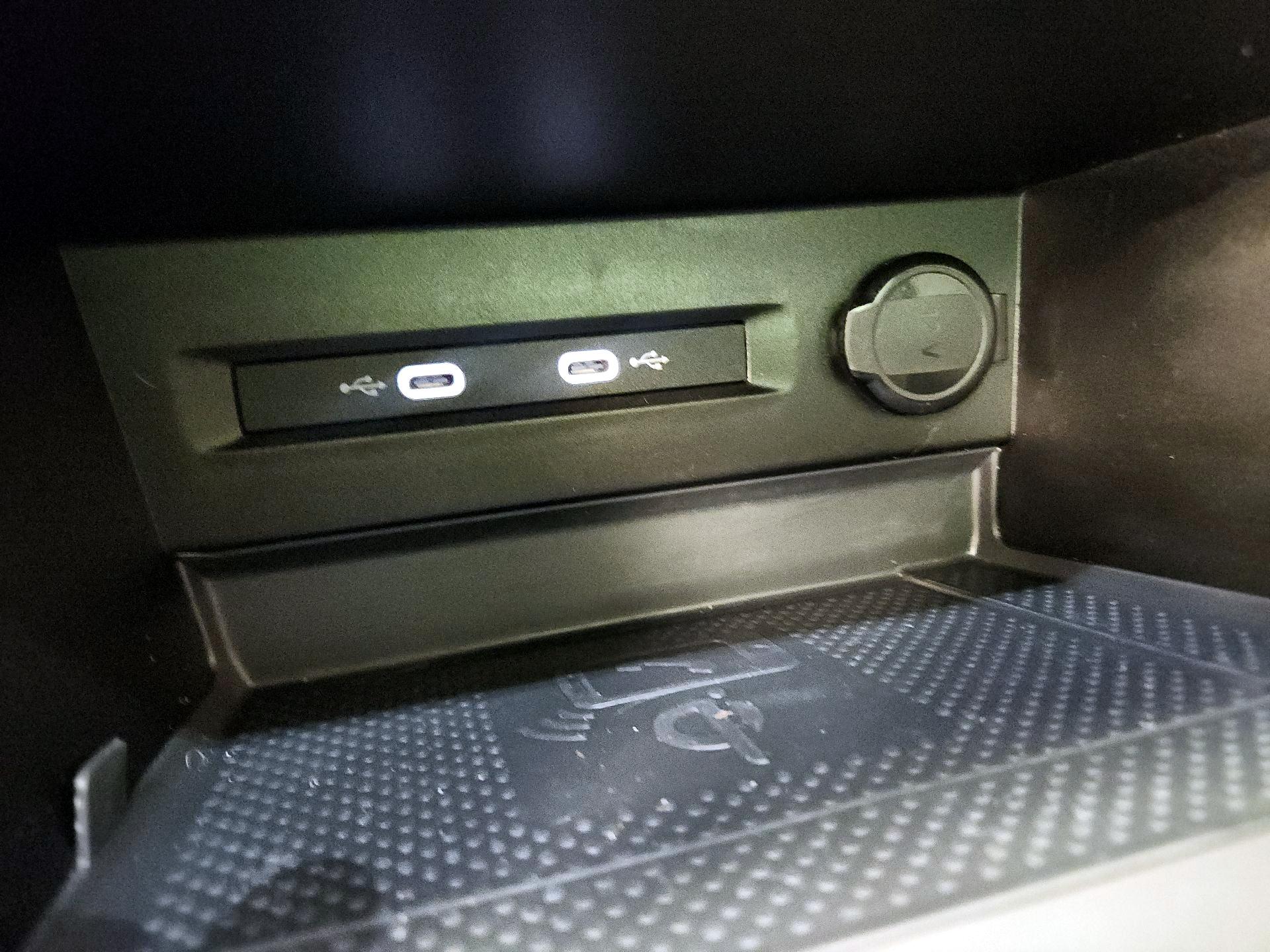 Thumbnail: 2022 Volkswagen Taos - 18