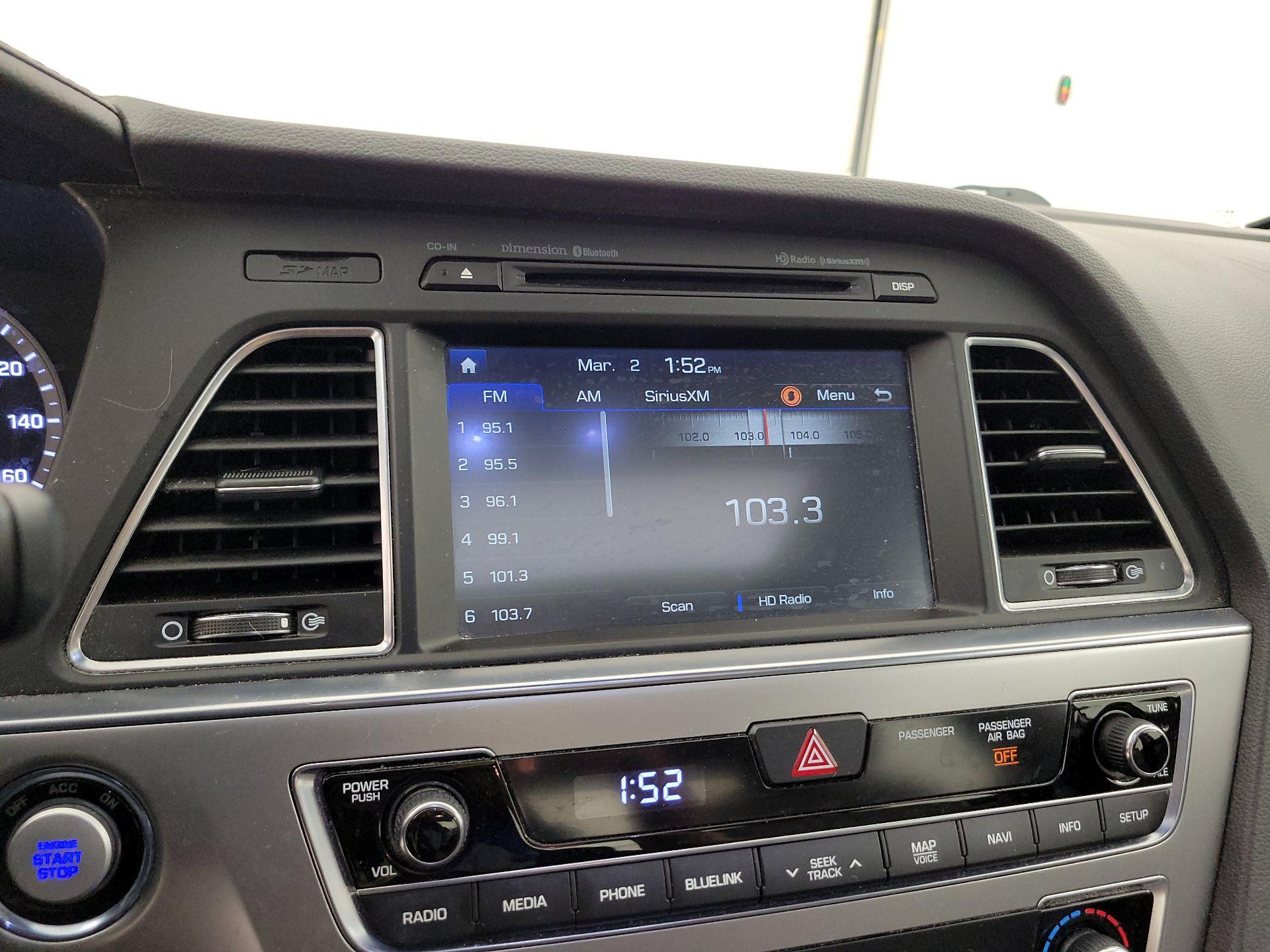 Thumbnail: 2016 Hyundai Sonata - 14