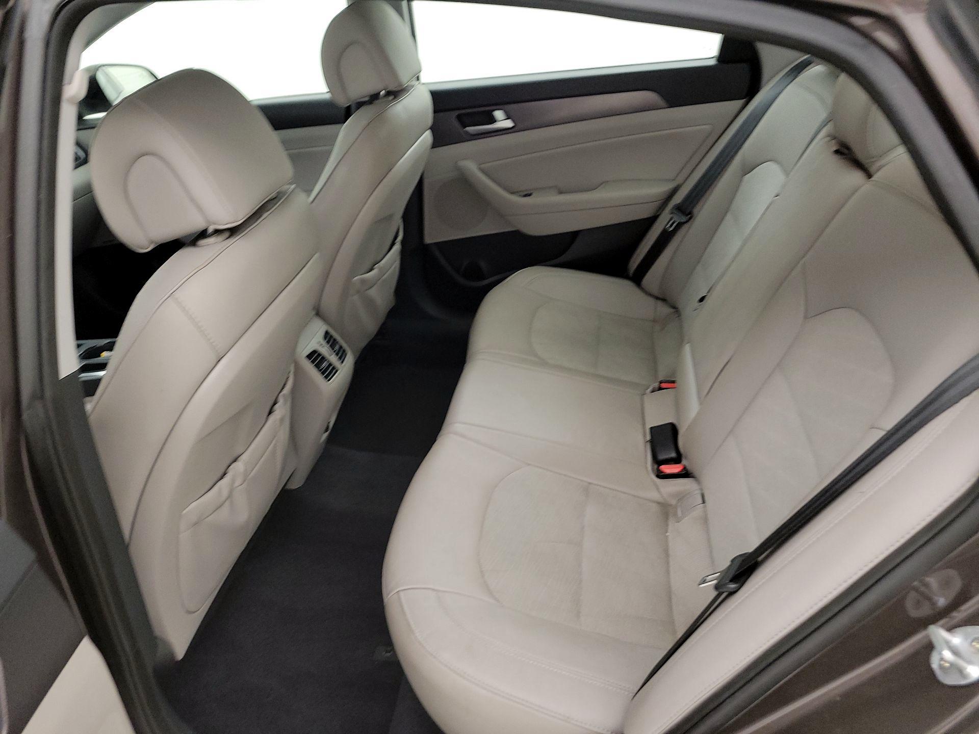 Thumbnail: 2016 Hyundai Sonata - 19