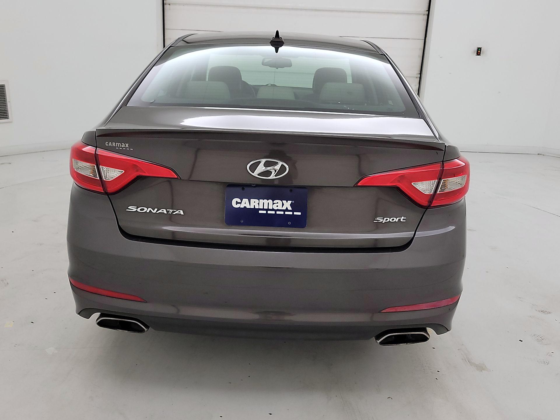 Thumbnail: 2016 Hyundai Sonata - 6