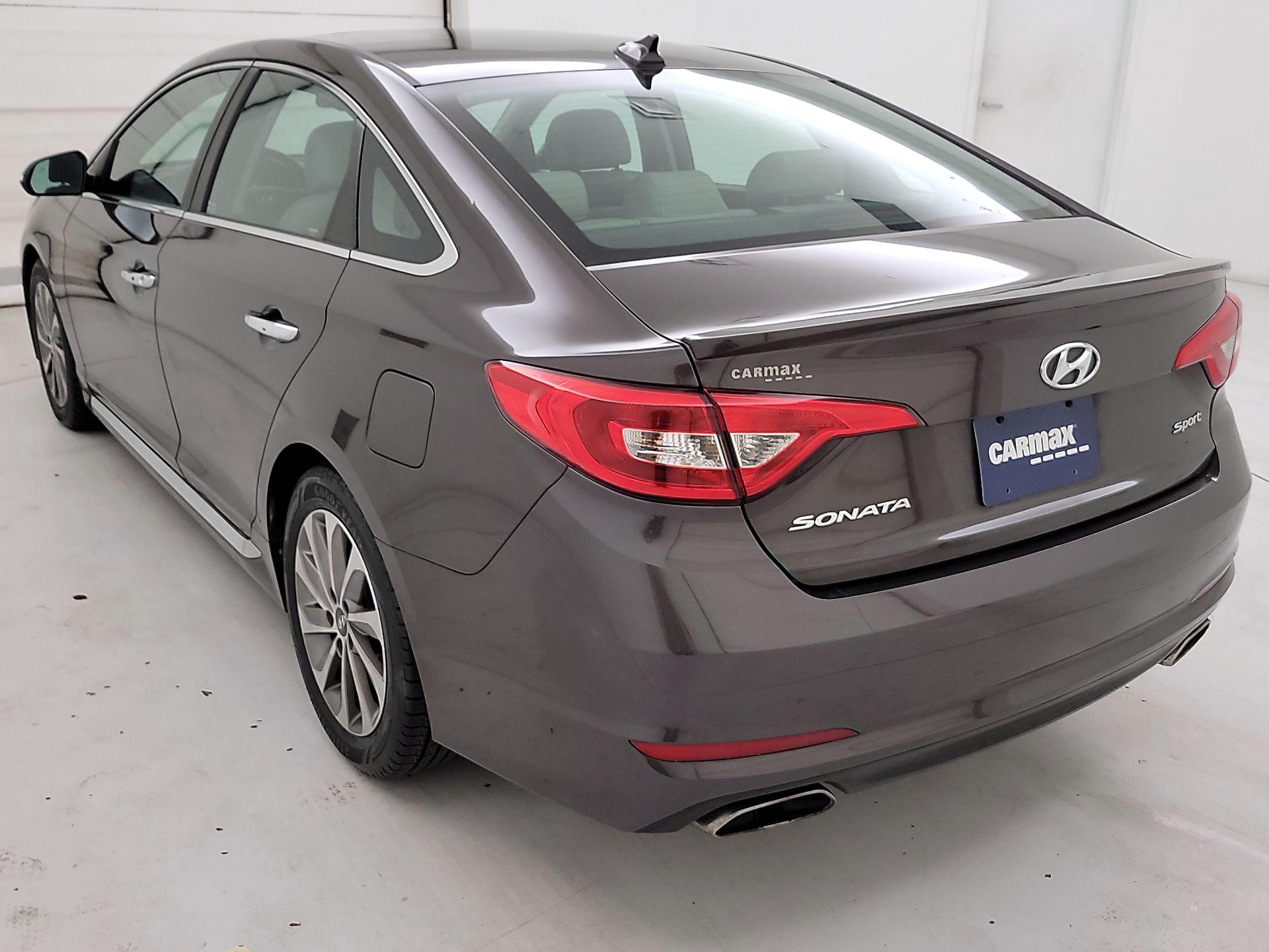 Thumbnail: 2016 Hyundai Sonata - 7