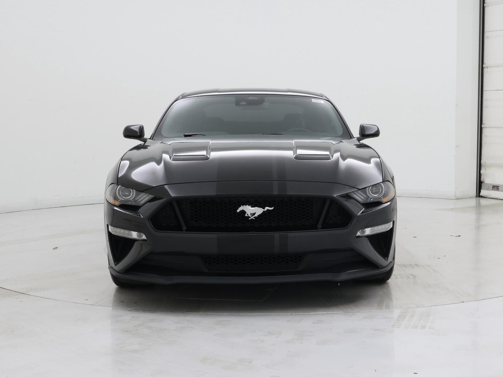 2023 Ford Mustang GT - Photo 6