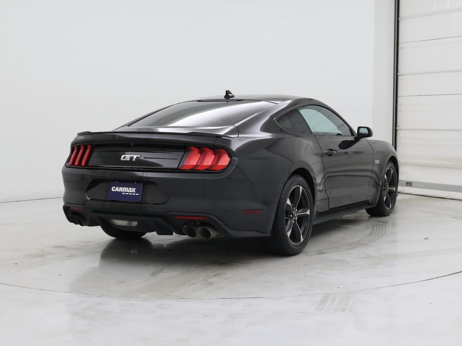 2023 Ford Mustang GT - Photo 9