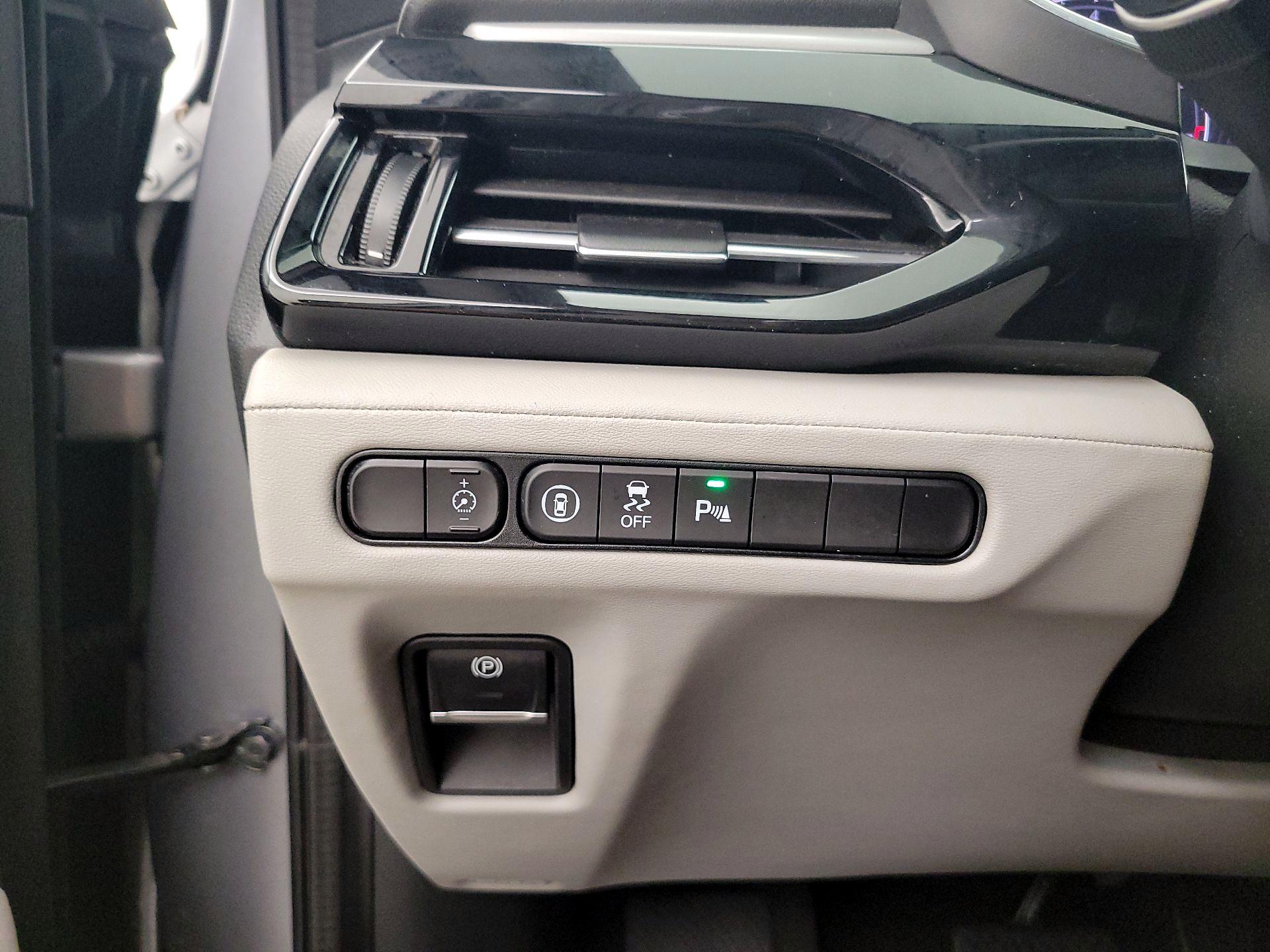 Thumbnail: 2022 Acura MDX - 11