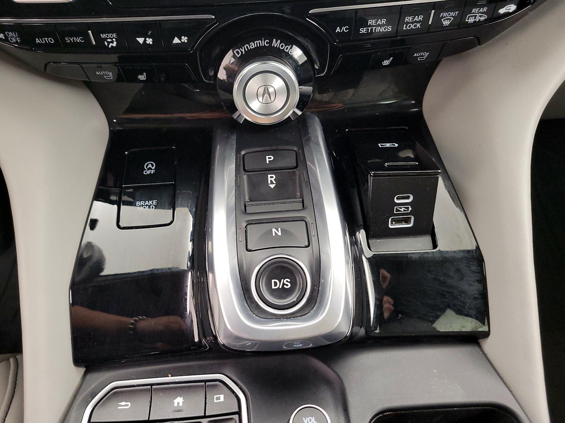 Thumbnail: 2022 Acura MDX - 16