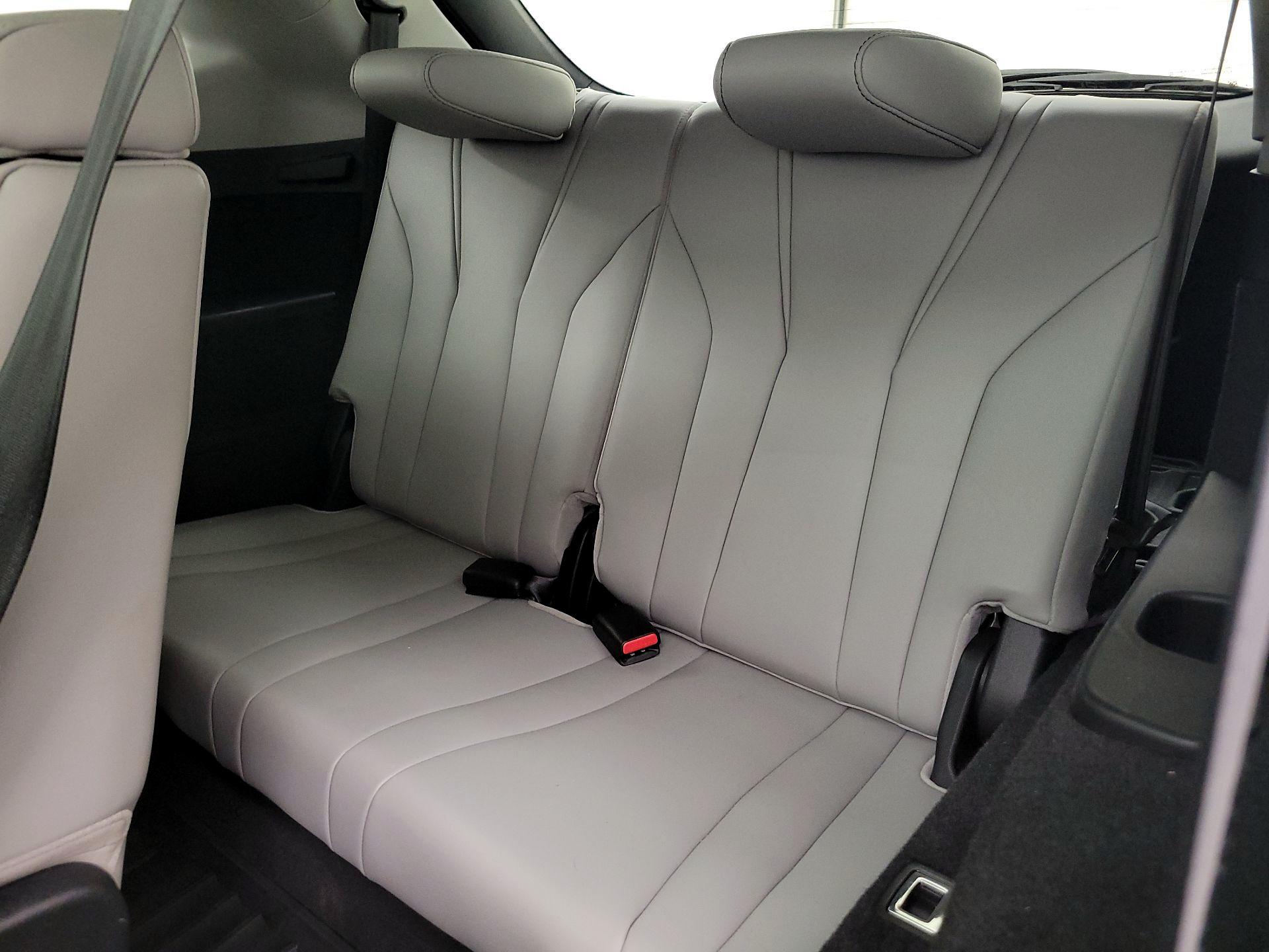 Thumbnail: 2022 Acura MDX - 20