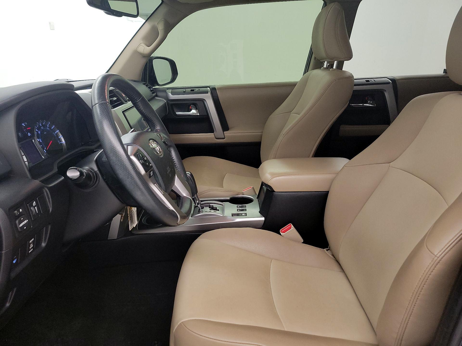 Thumbnail: 2017 Toyota 4Runner - 9