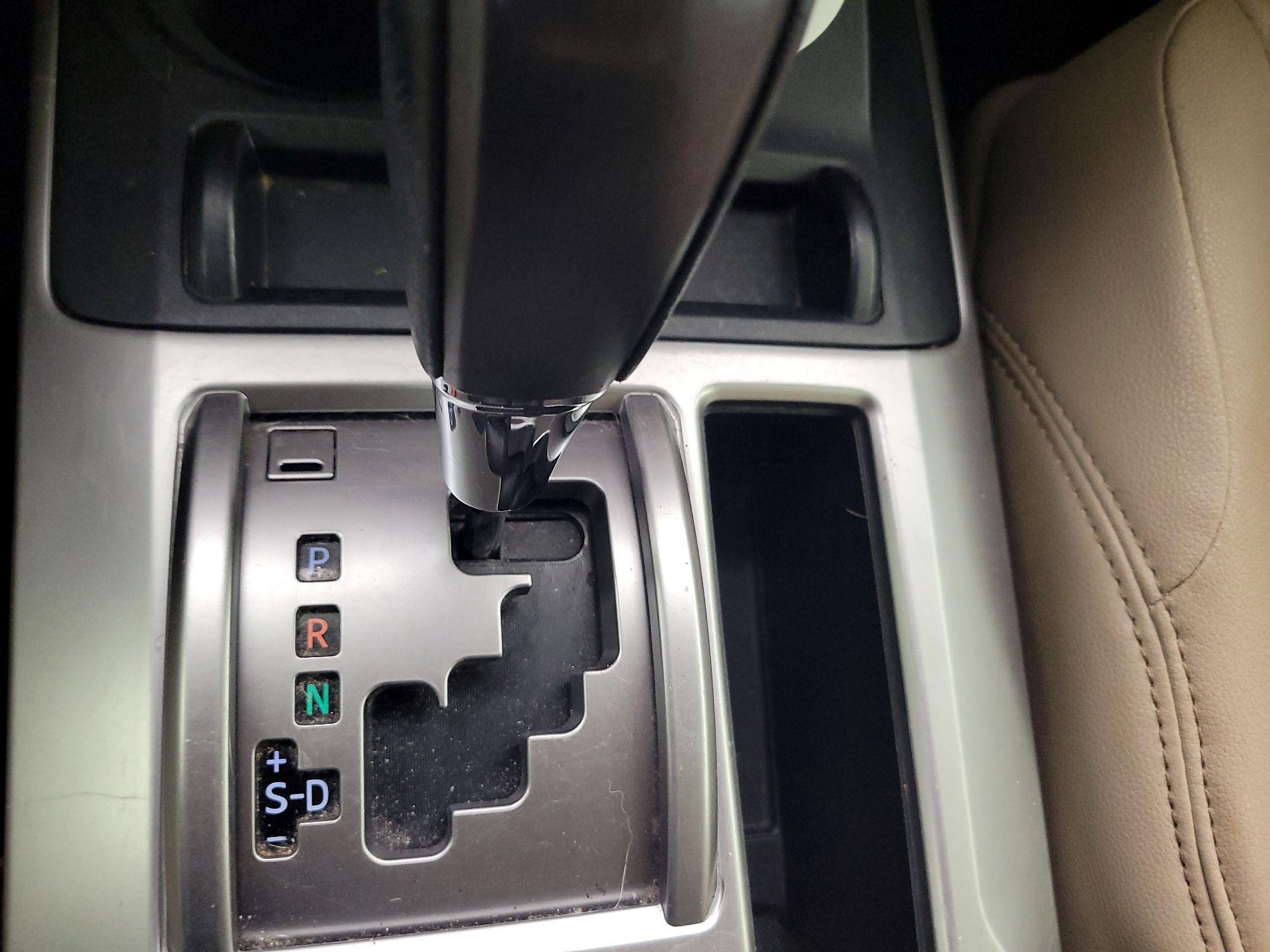 Thumbnail: 2017 Toyota 4Runner - 15