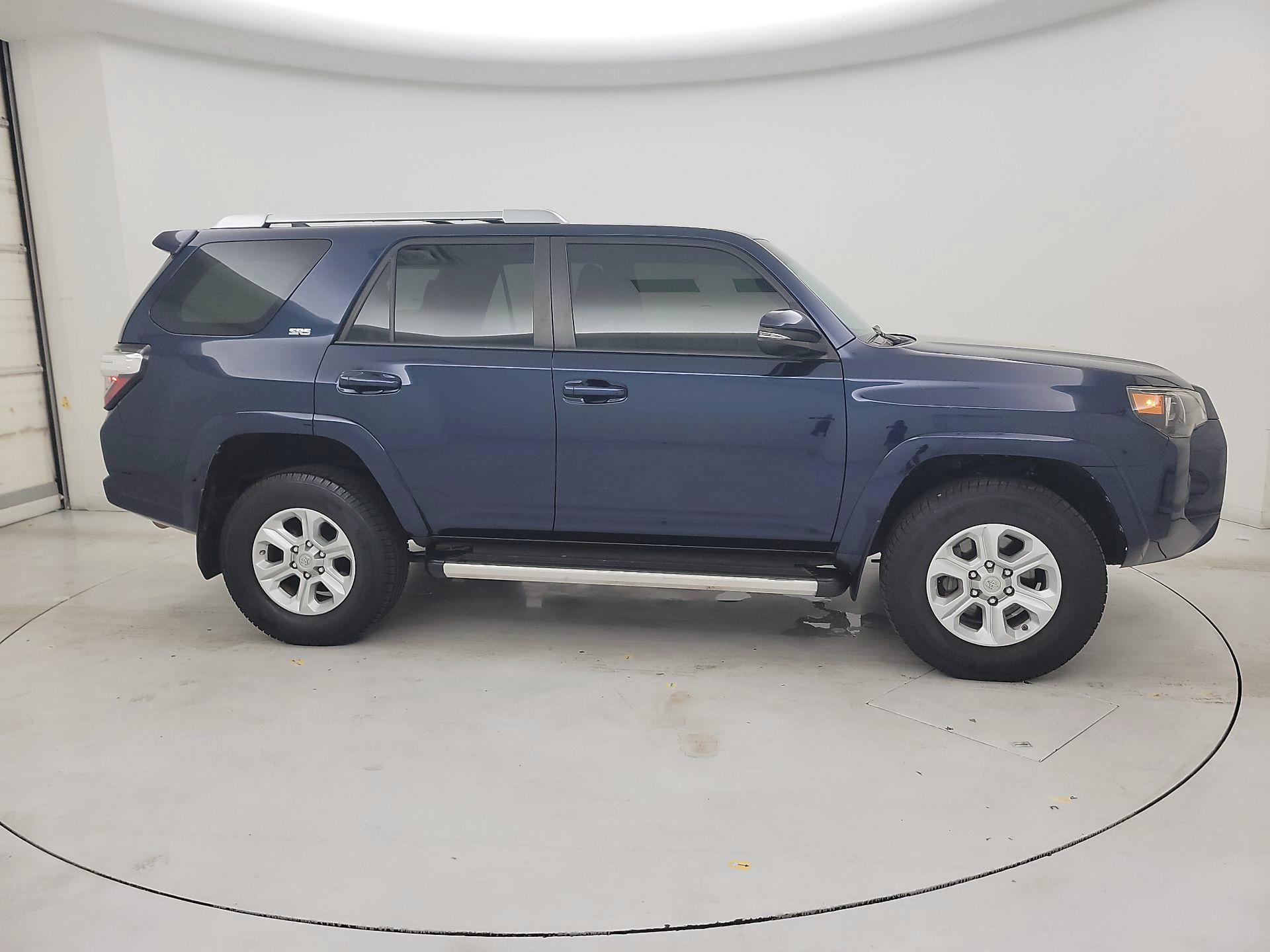 Thumbnail: 2017 Toyota 4Runner - 4