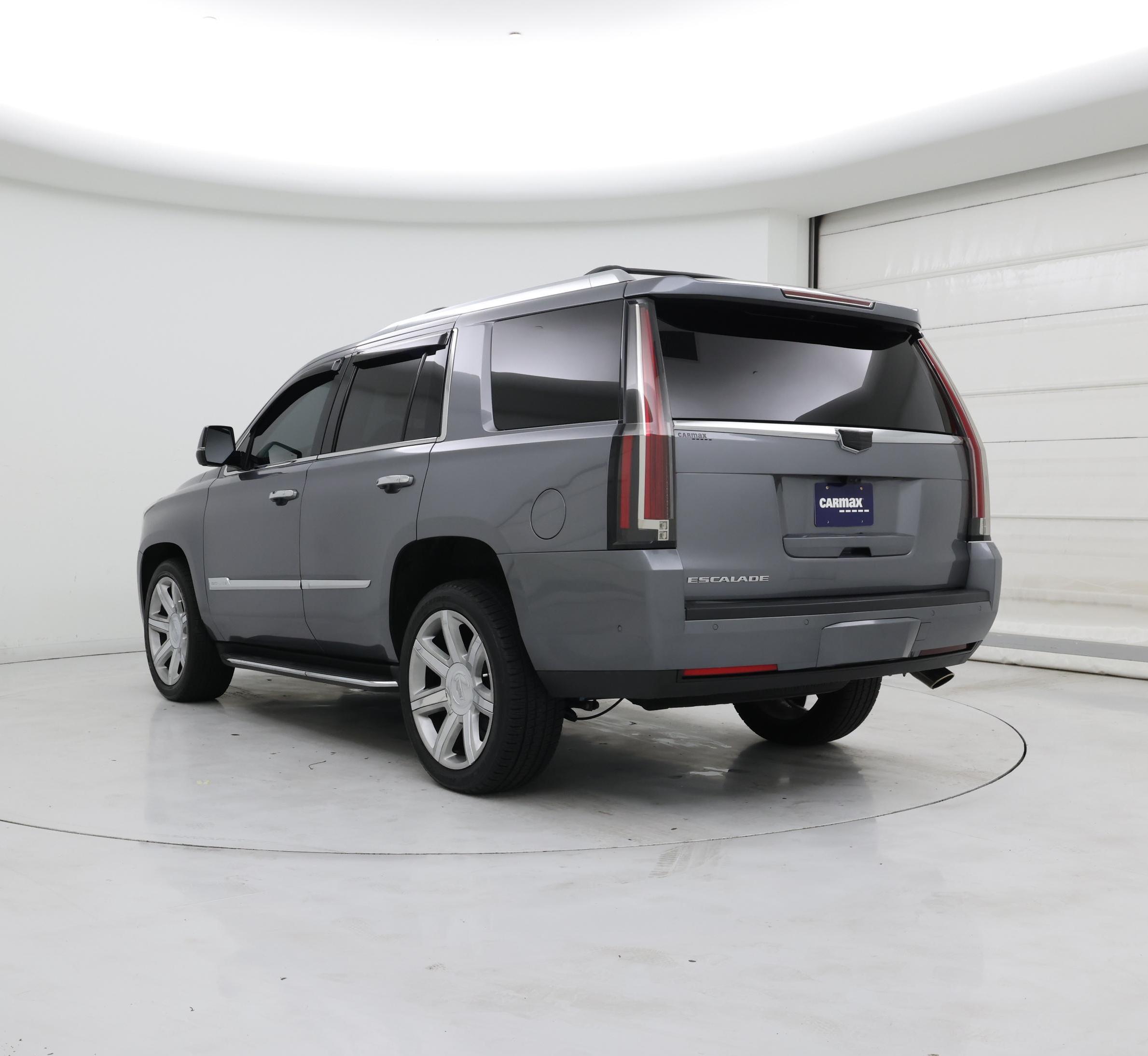 Thumbnail: 2020 Cadillac Escalade - 2