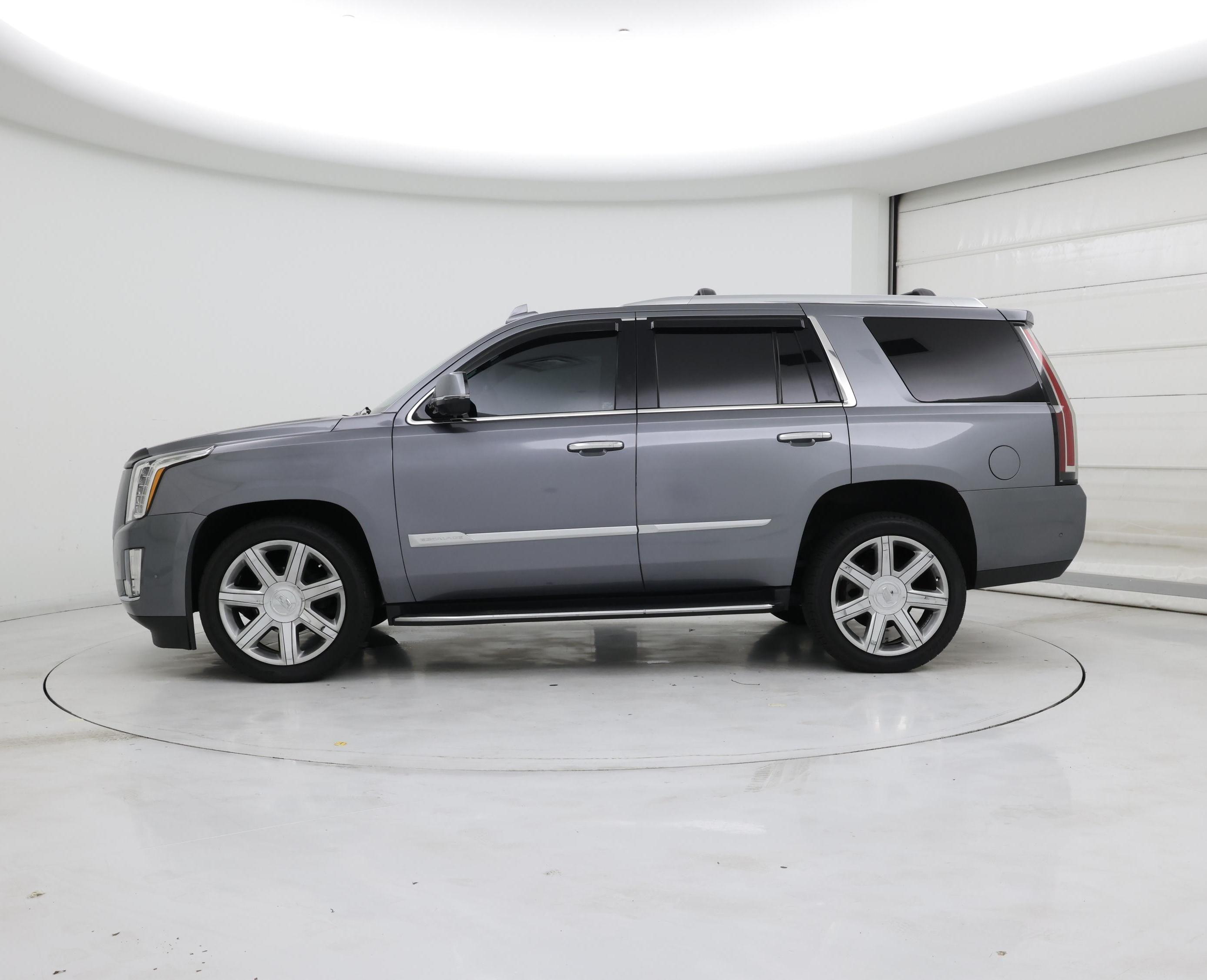 Thumbnail: 2020 Cadillac Escalade - 3