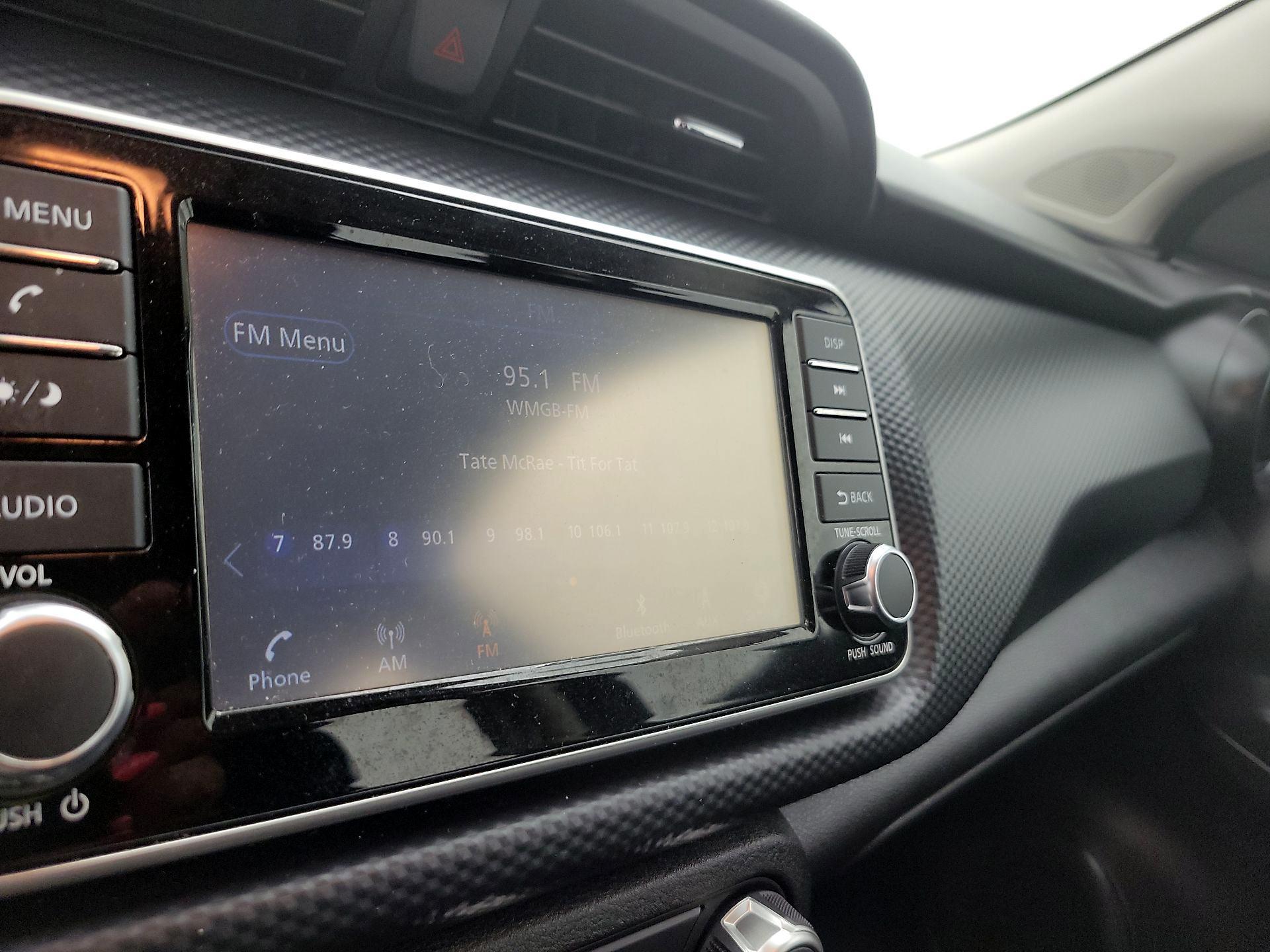 Thumbnail: 2023 Nissan Kicks - 15