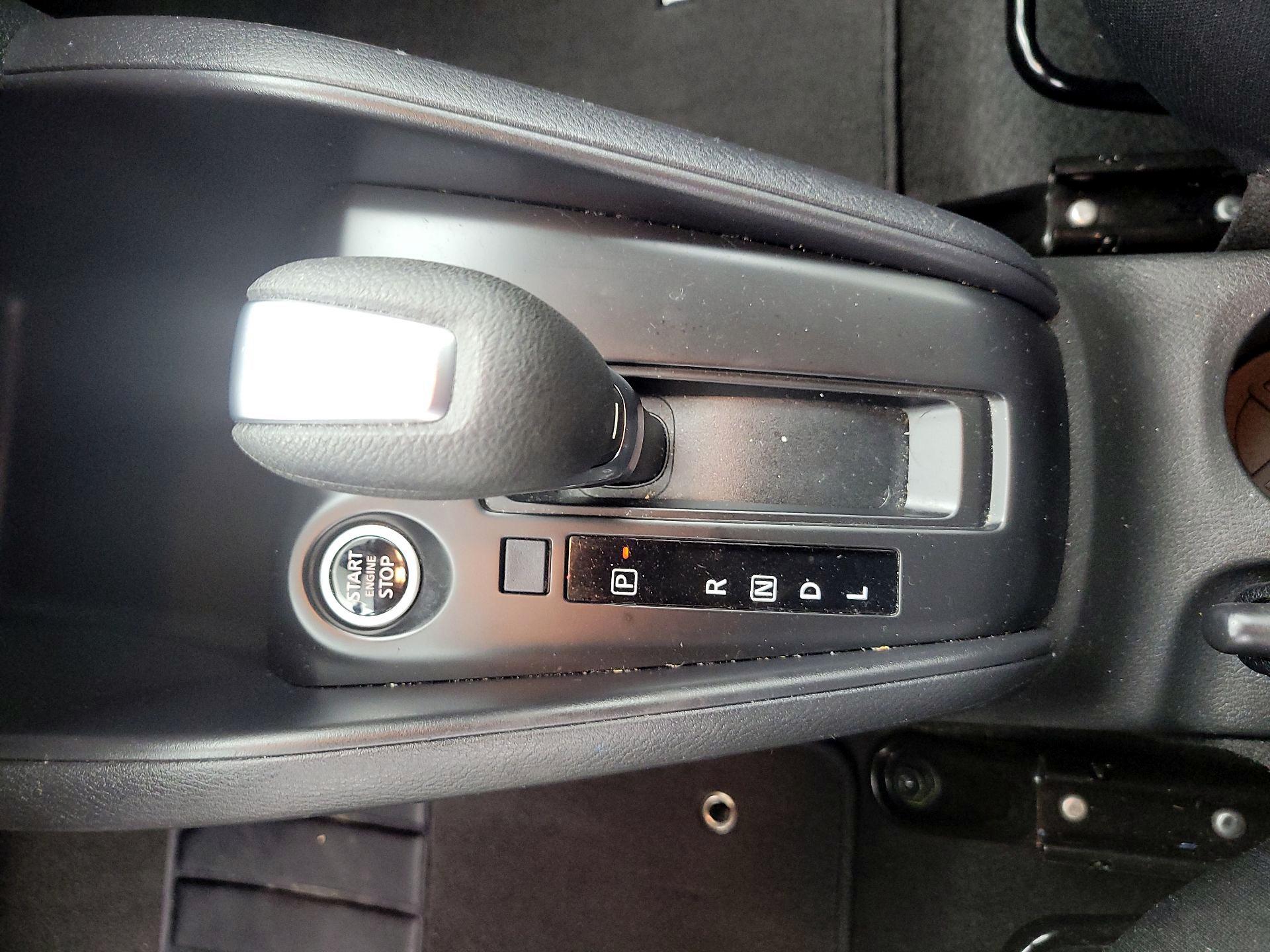 Thumbnail: 2023 Nissan Kicks - 17