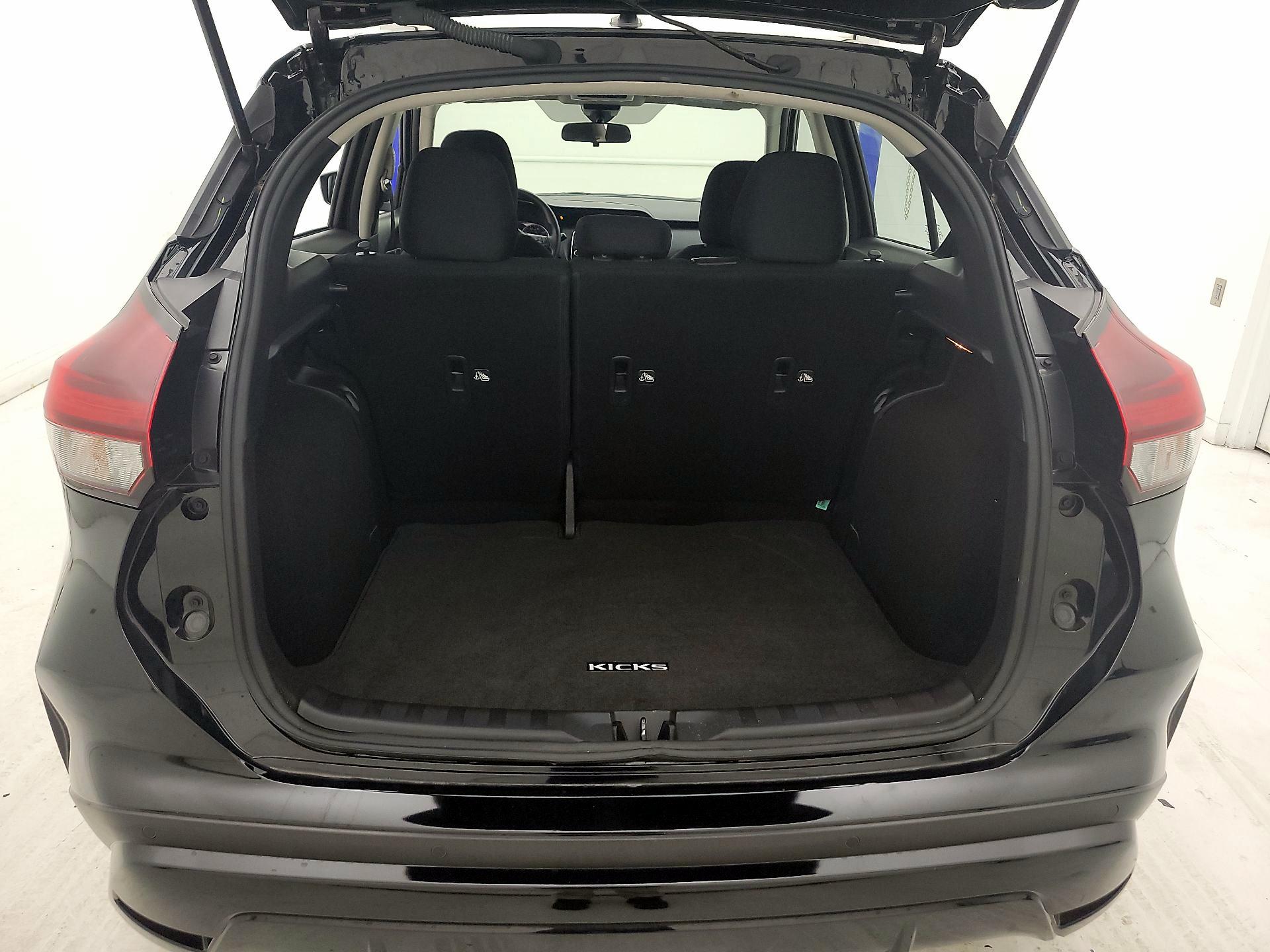 Thumbnail: 2023 Nissan Kicks - 20