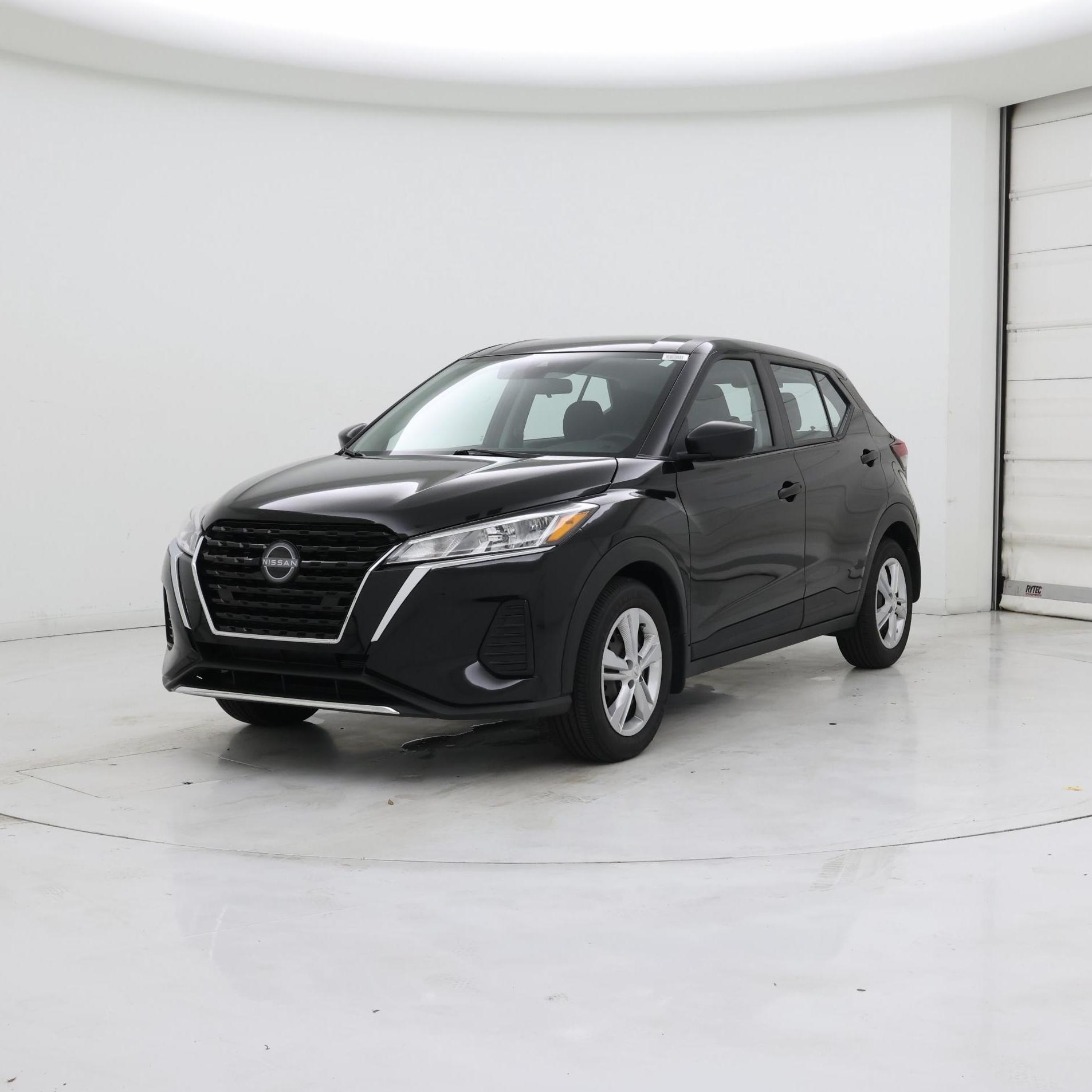 Thumbnail: 2023 Nissan Kicks - 4