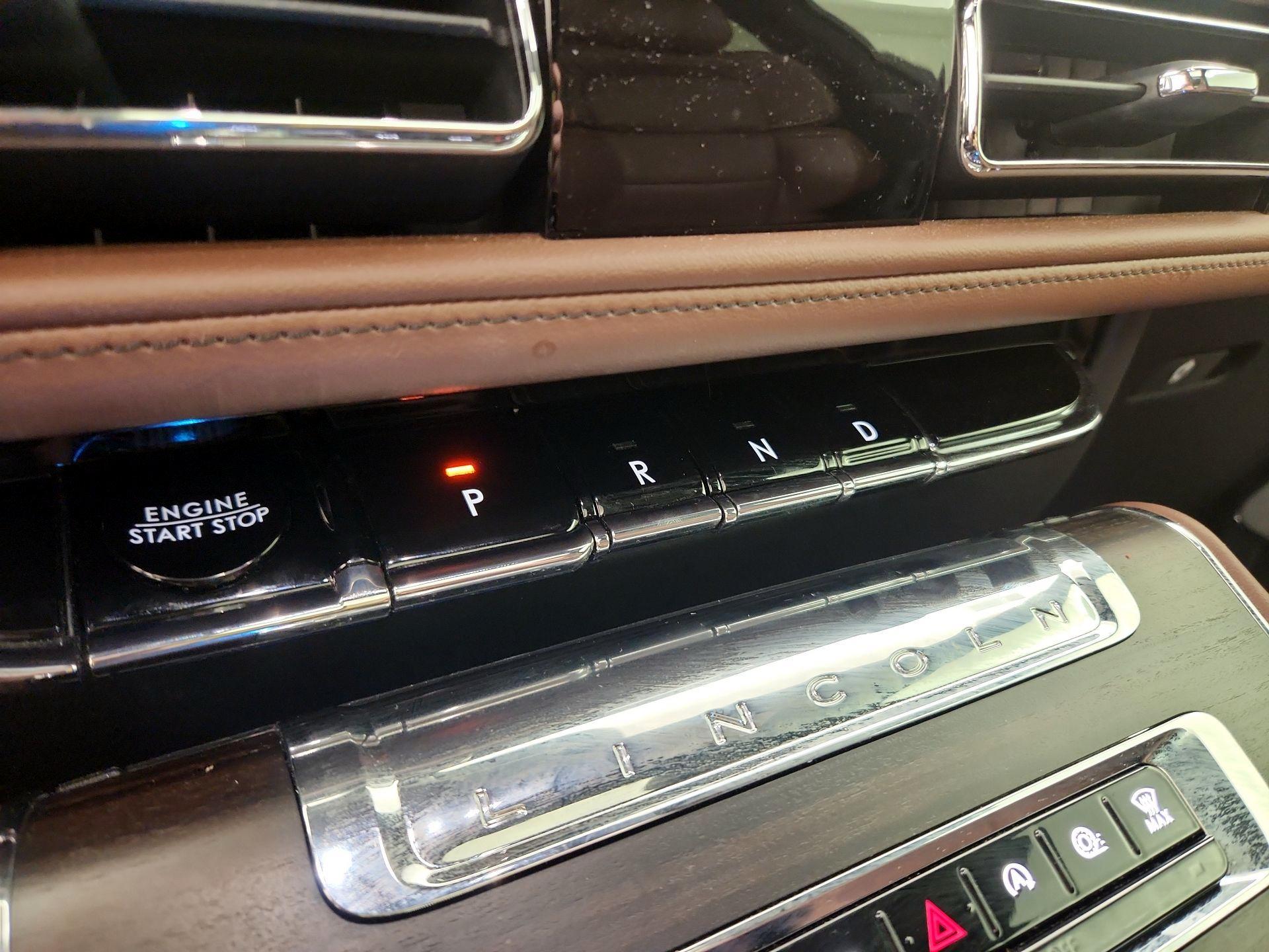 Thumbnail: 2025 Lincoln Aviator - 18