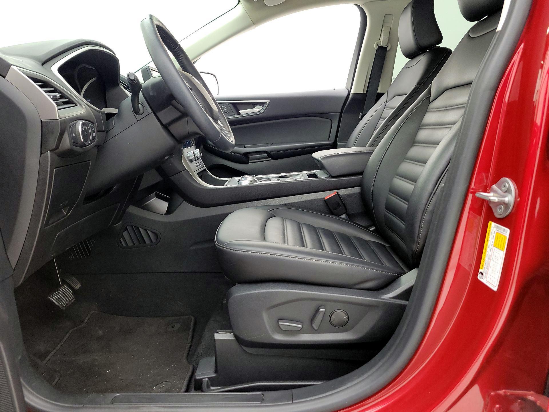 Thumbnail: 2021 Ford Edge - 11