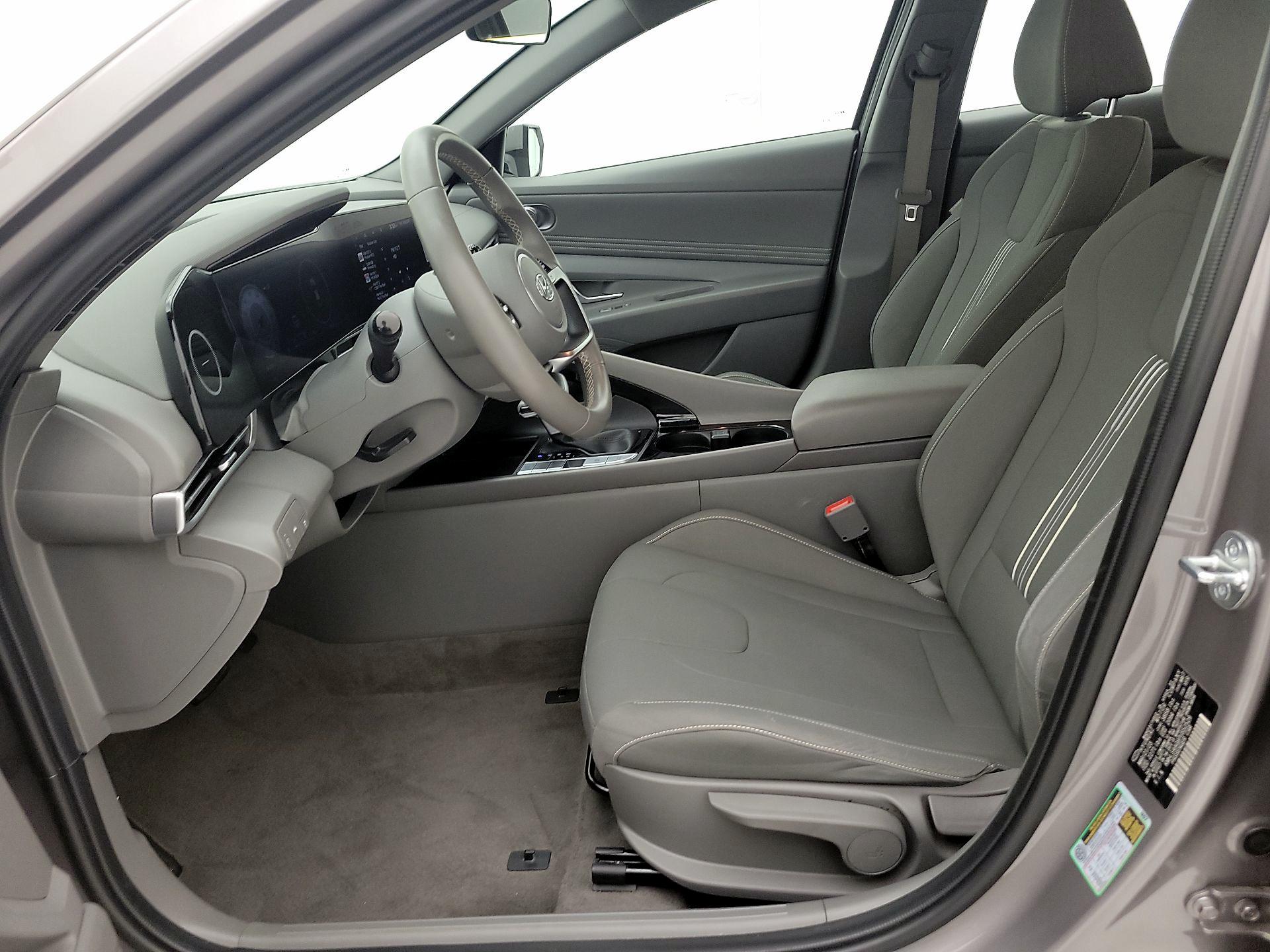 Thumbnail: 2023 Hyundai Elantra - 11