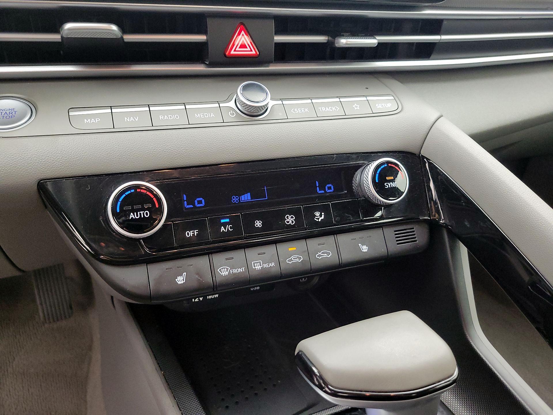 Thumbnail: 2023 Hyundai Elantra - 17