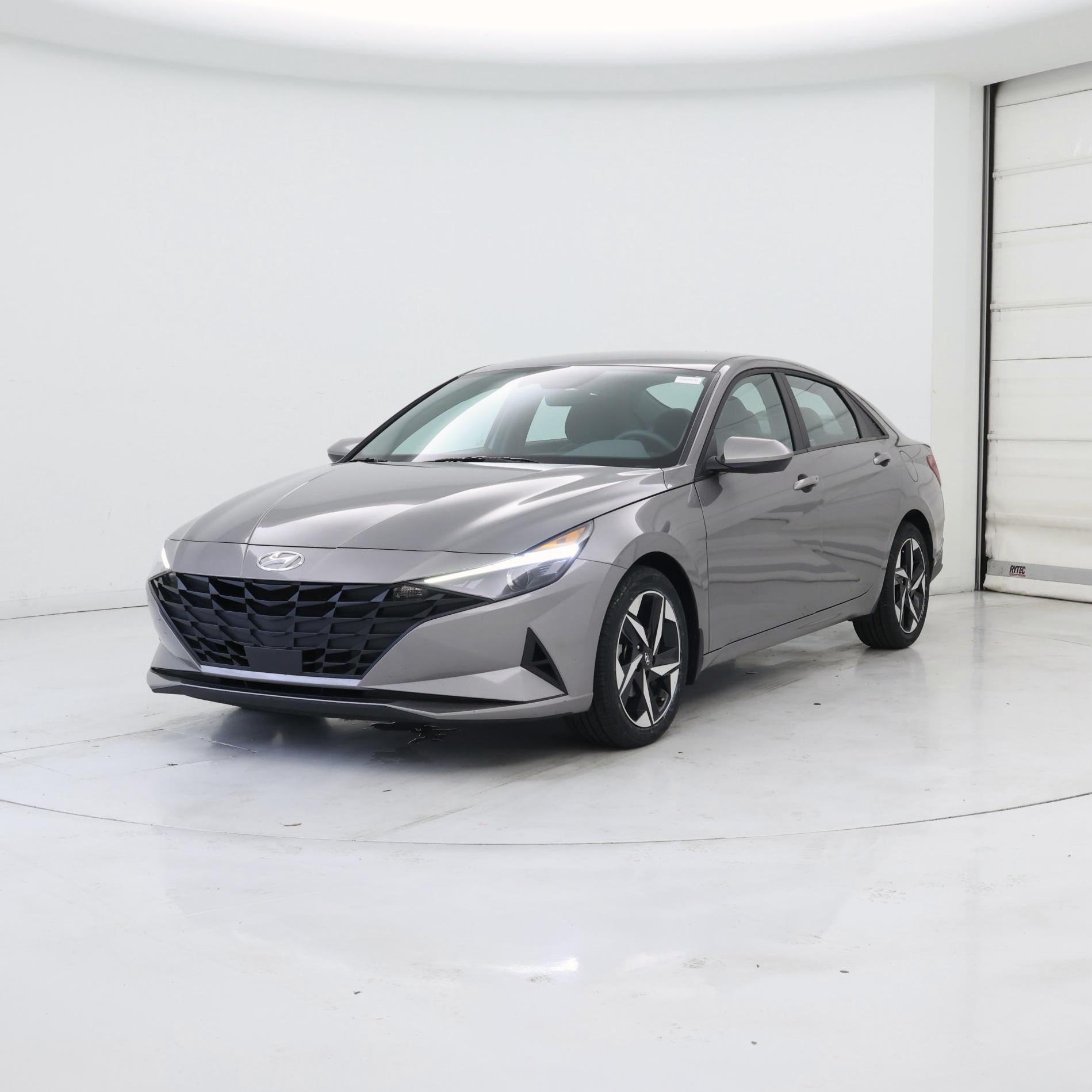 Thumbnail: 2023 Hyundai Elantra - 4