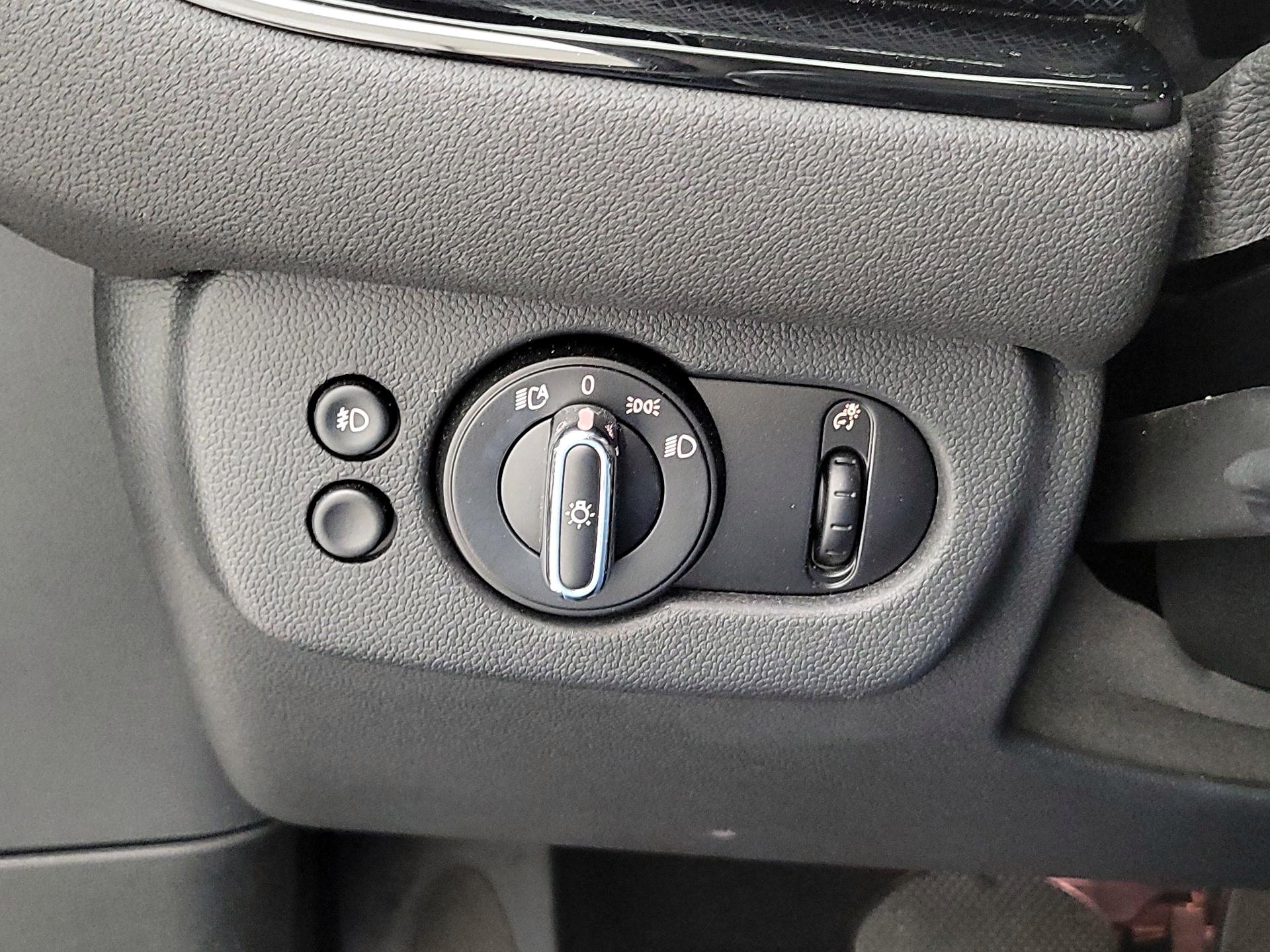 Thumbnail: 2020 MINI Cooper Clubman - 13