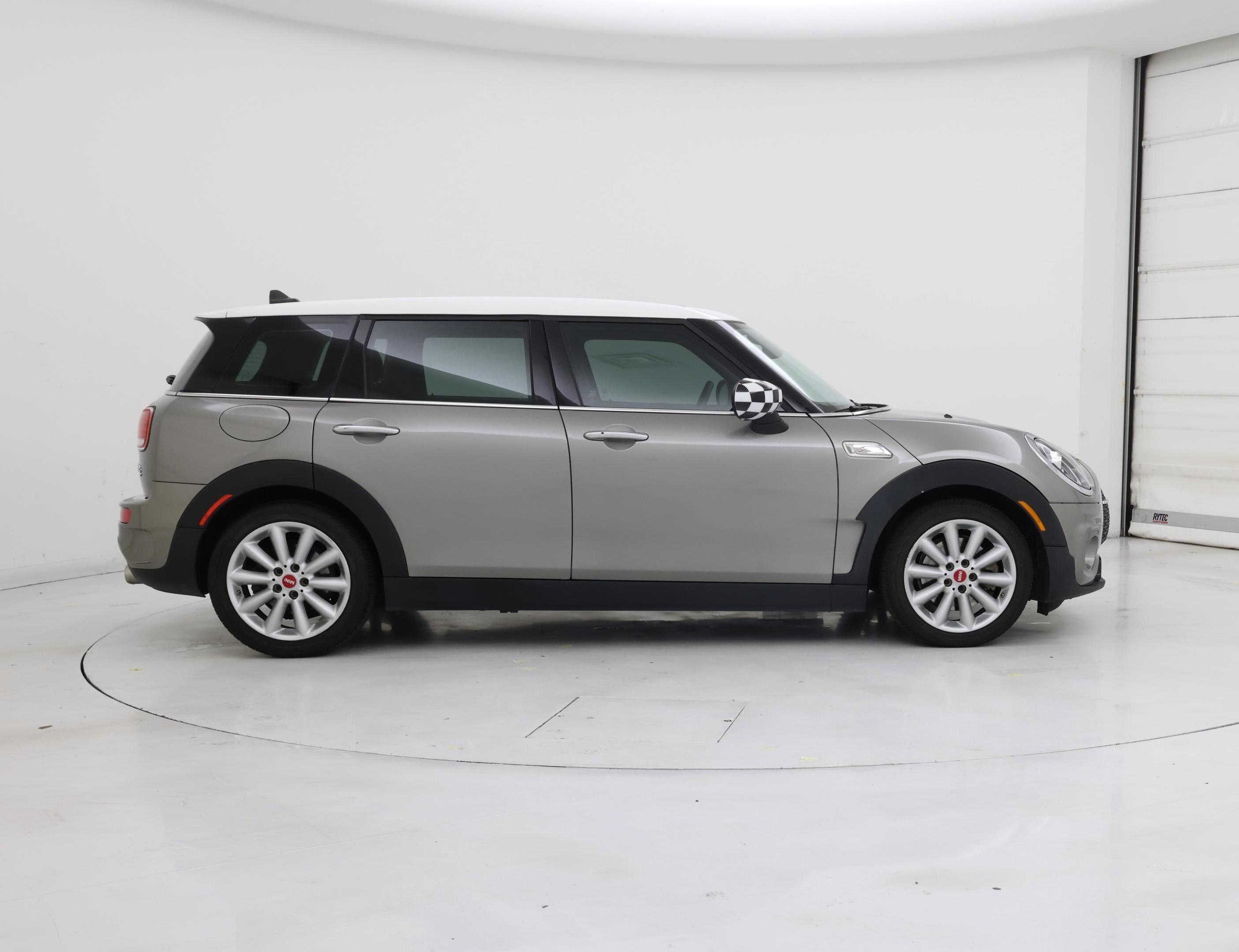 Thumbnail: 2020 MINI Cooper Clubman - 7