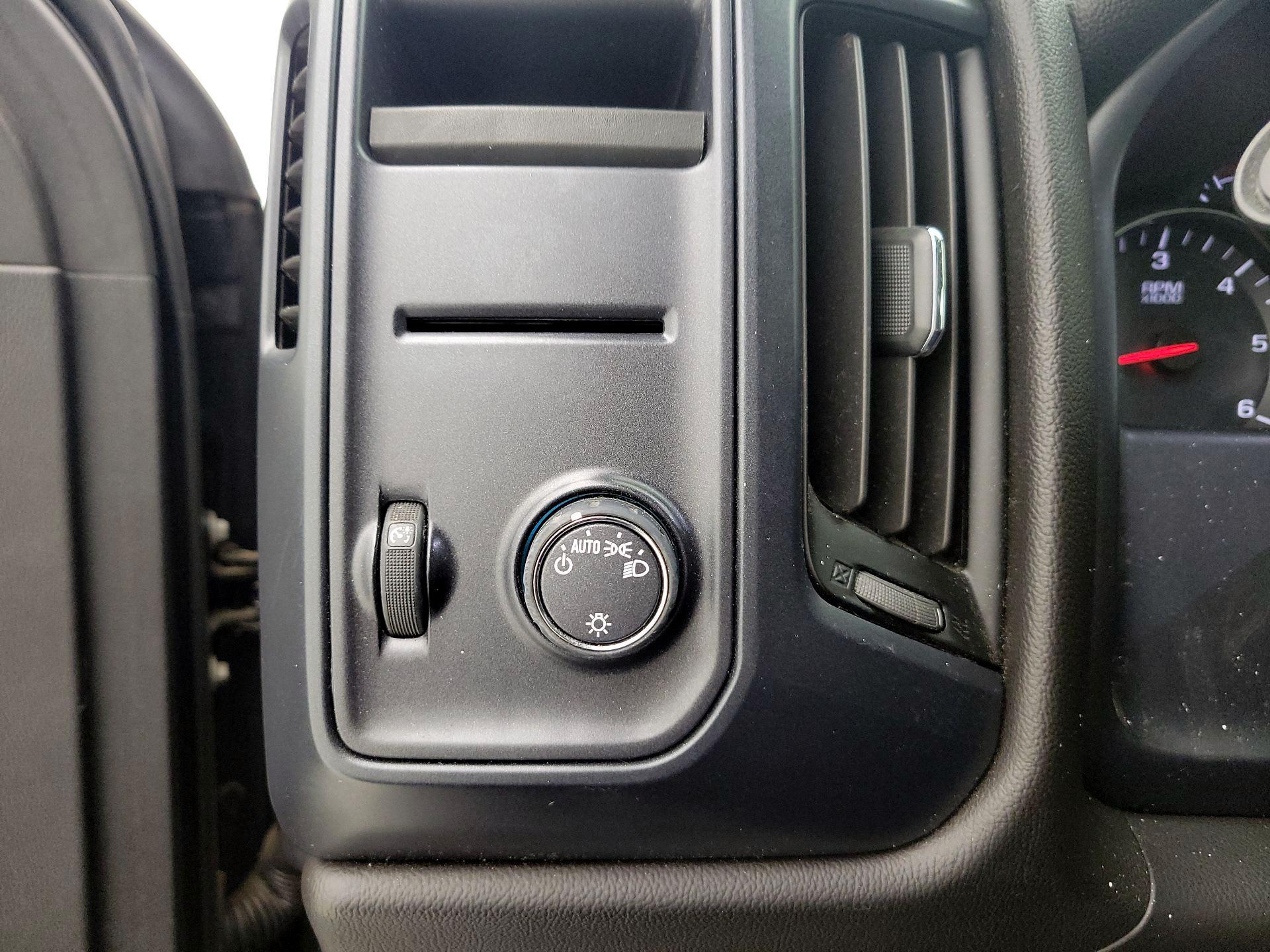 Thumbnail: 2019 Chevrolet Silverado 1500 - 13