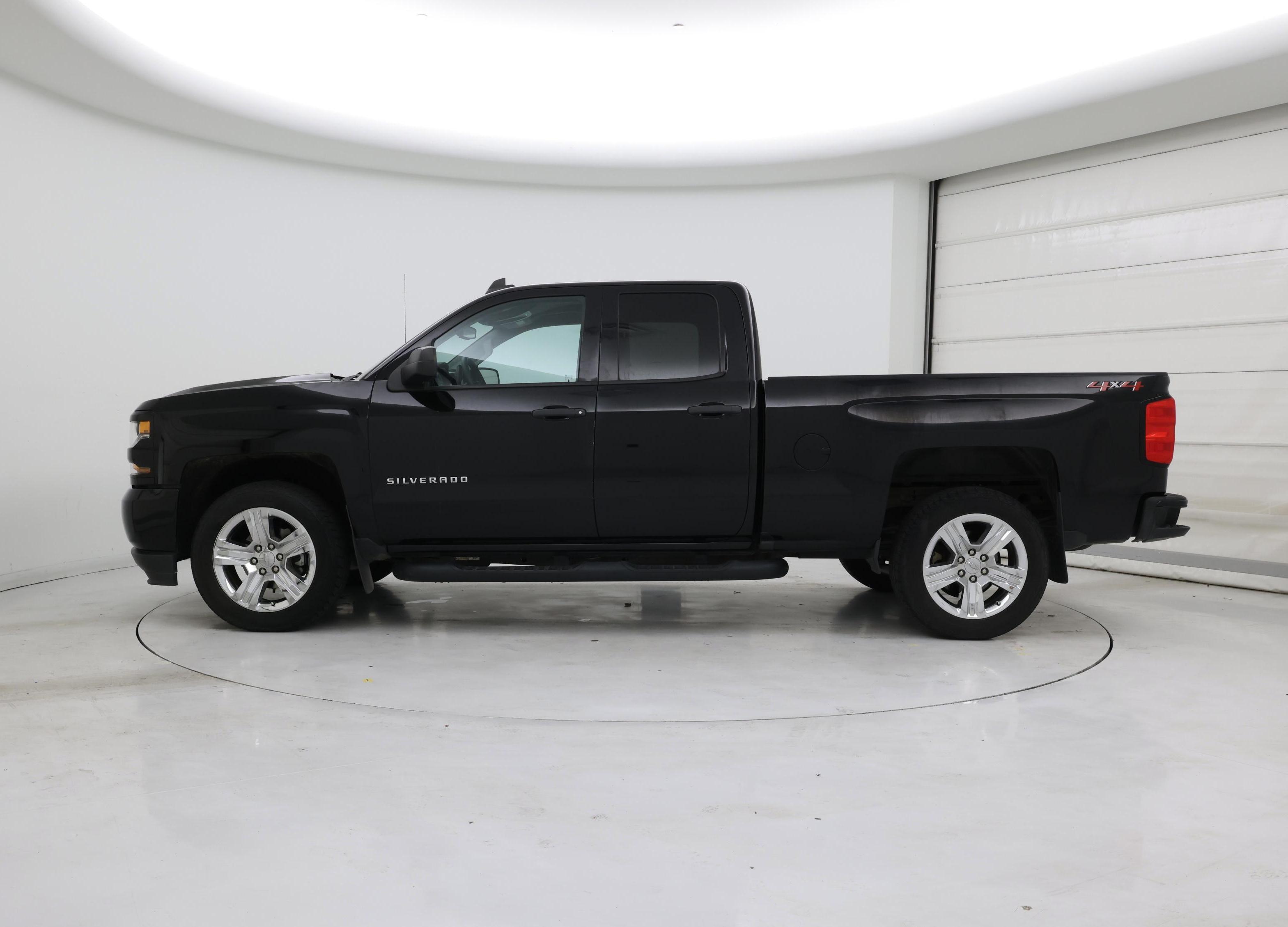 Thumbnail: 2019 Chevrolet Silverado 1500 - 3