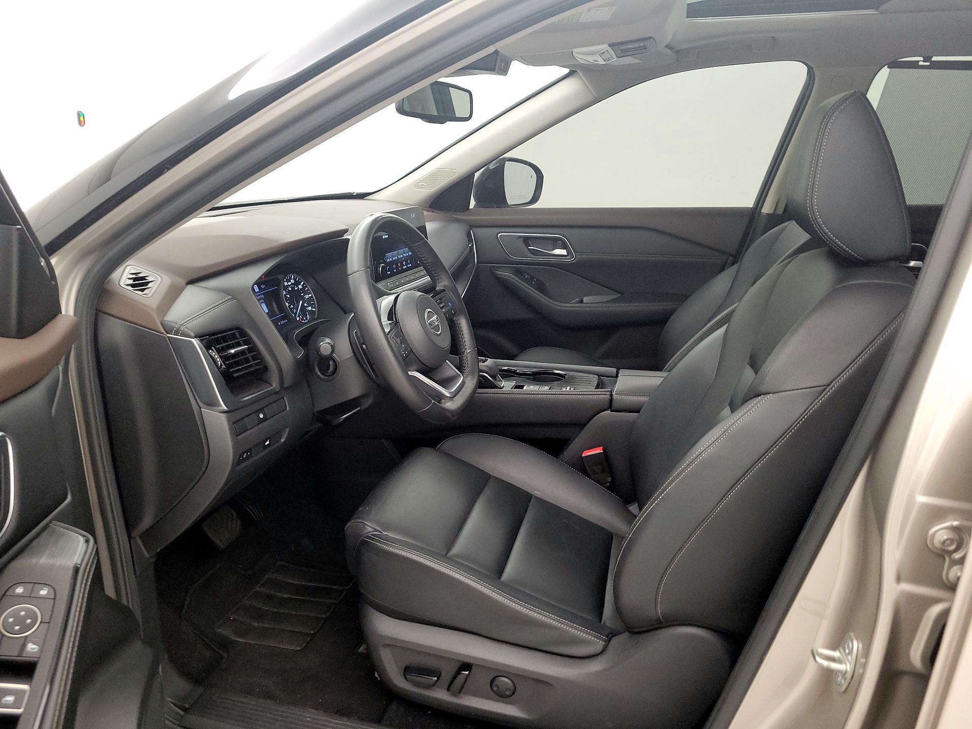 Thumbnail: 2021 Nissan Rogue - 11