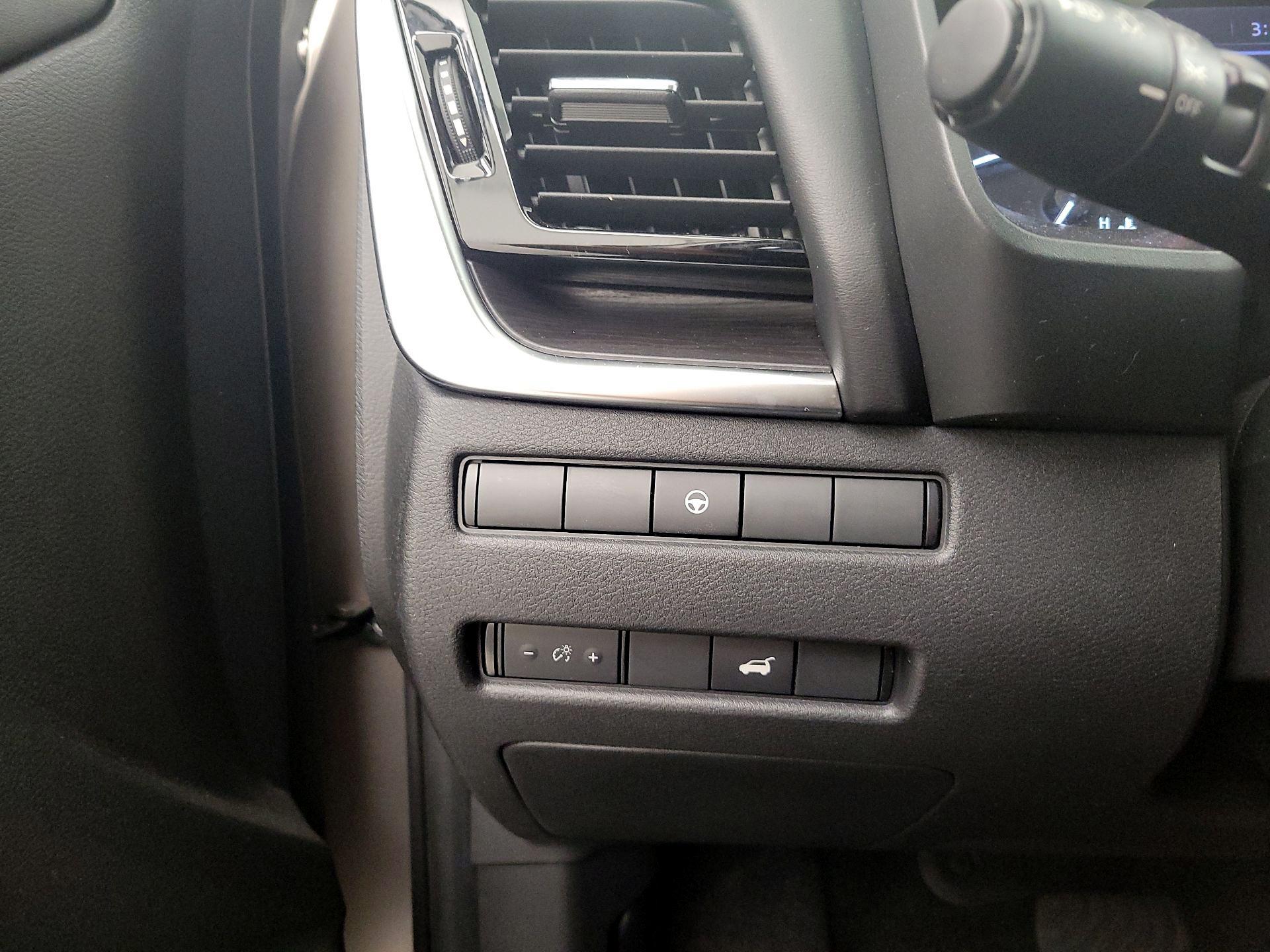 Thumbnail: 2021 Nissan Rogue - 13