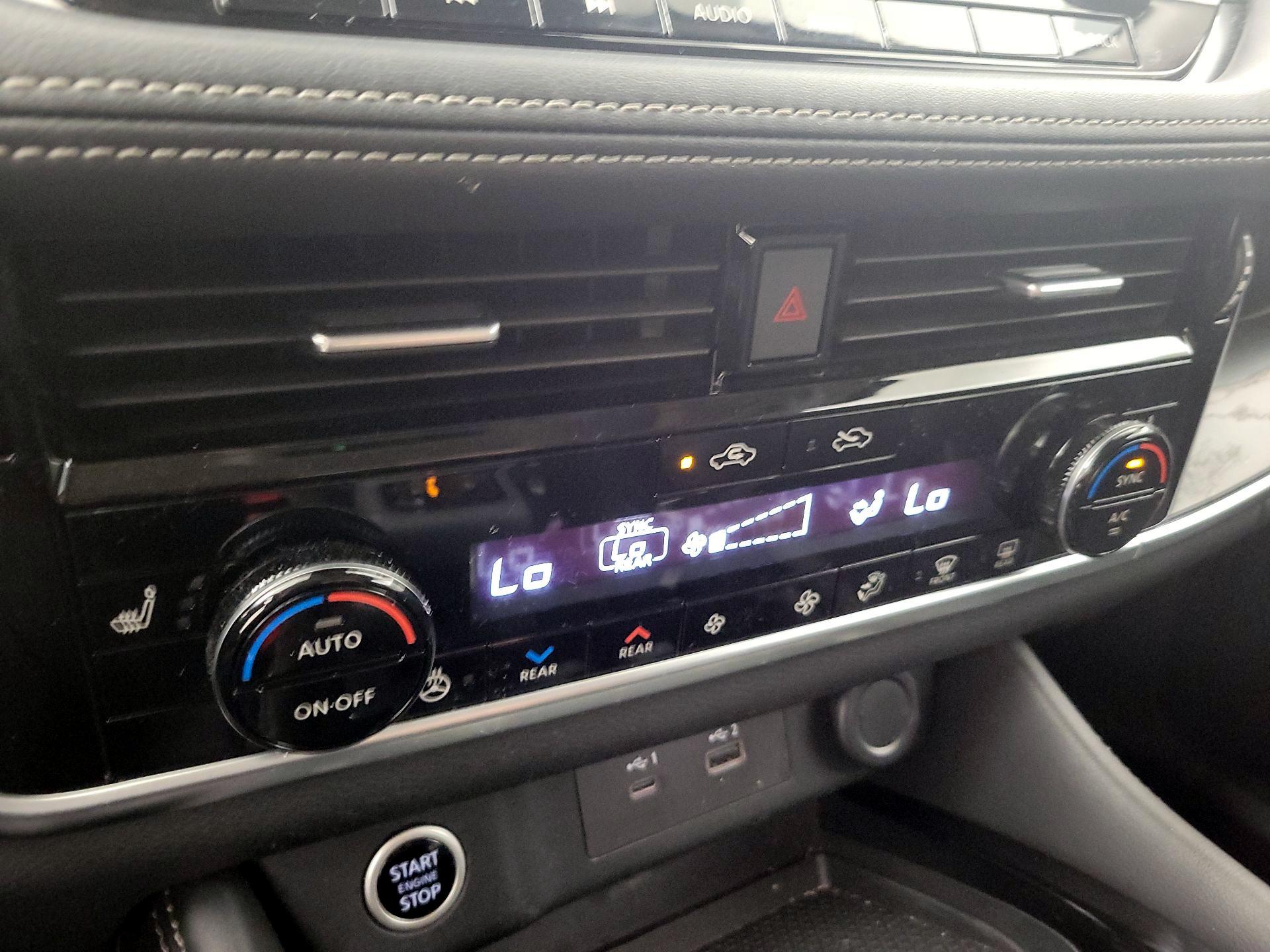 Thumbnail: 2021 Nissan Rogue - 16