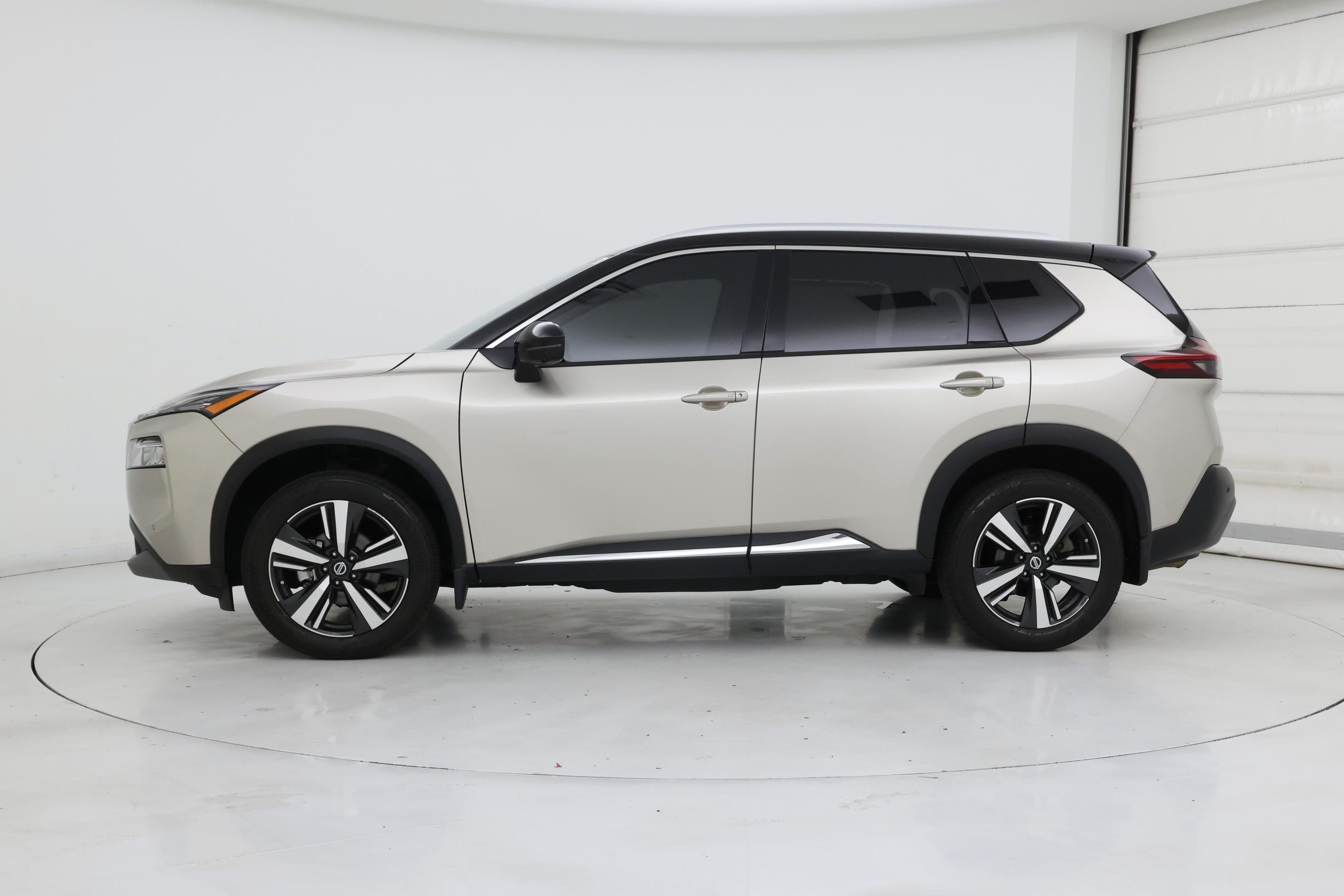 Thumbnail: 2021 Nissan Rogue - 3