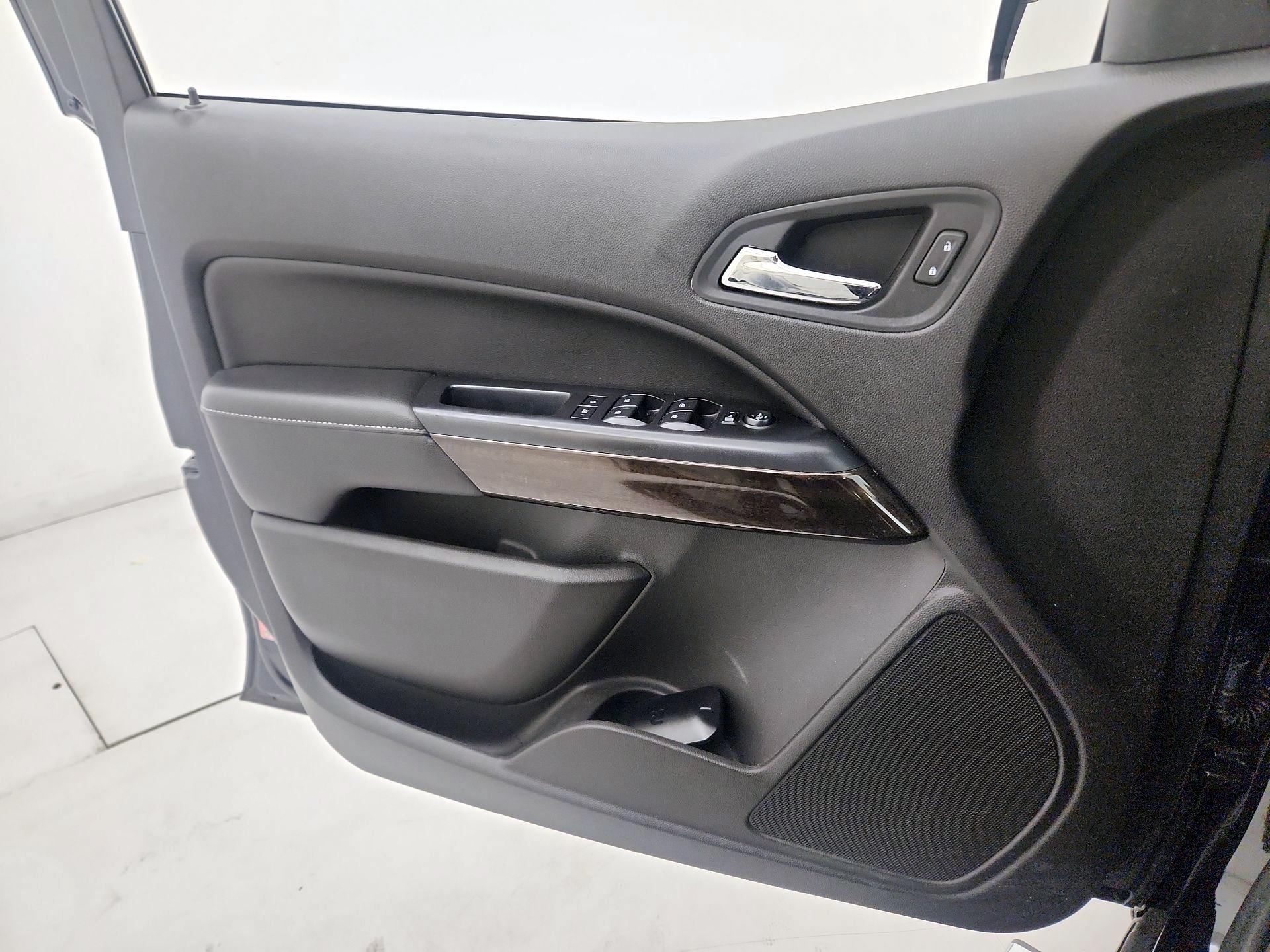 Thumbnail: 2017 GMC Canyon - 12