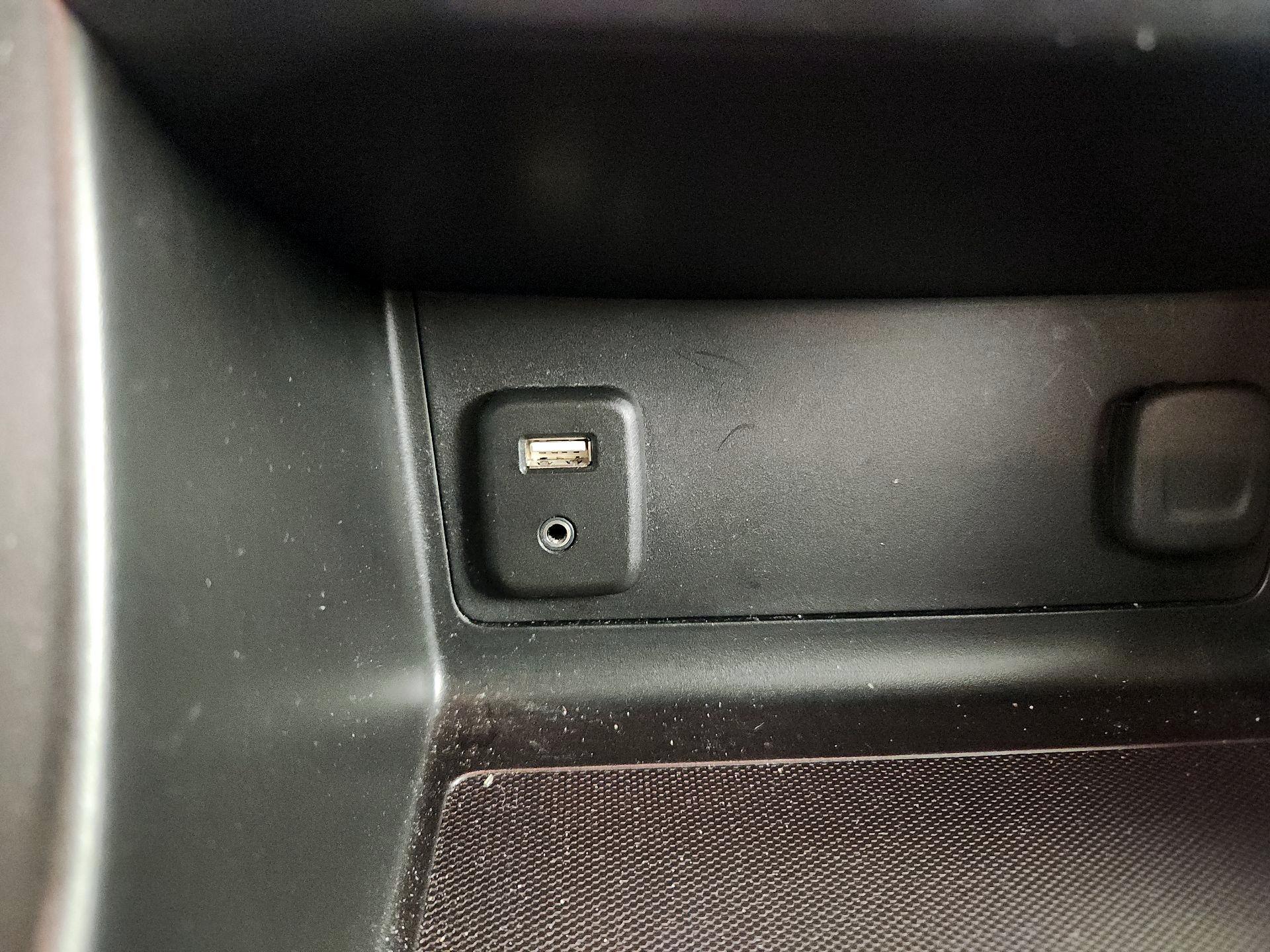 Thumbnail: 2017 GMC Canyon - 18