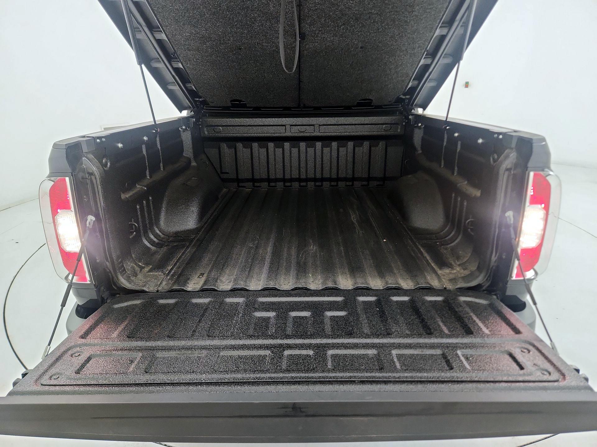 Thumbnail: 2017 GMC Canyon - 20