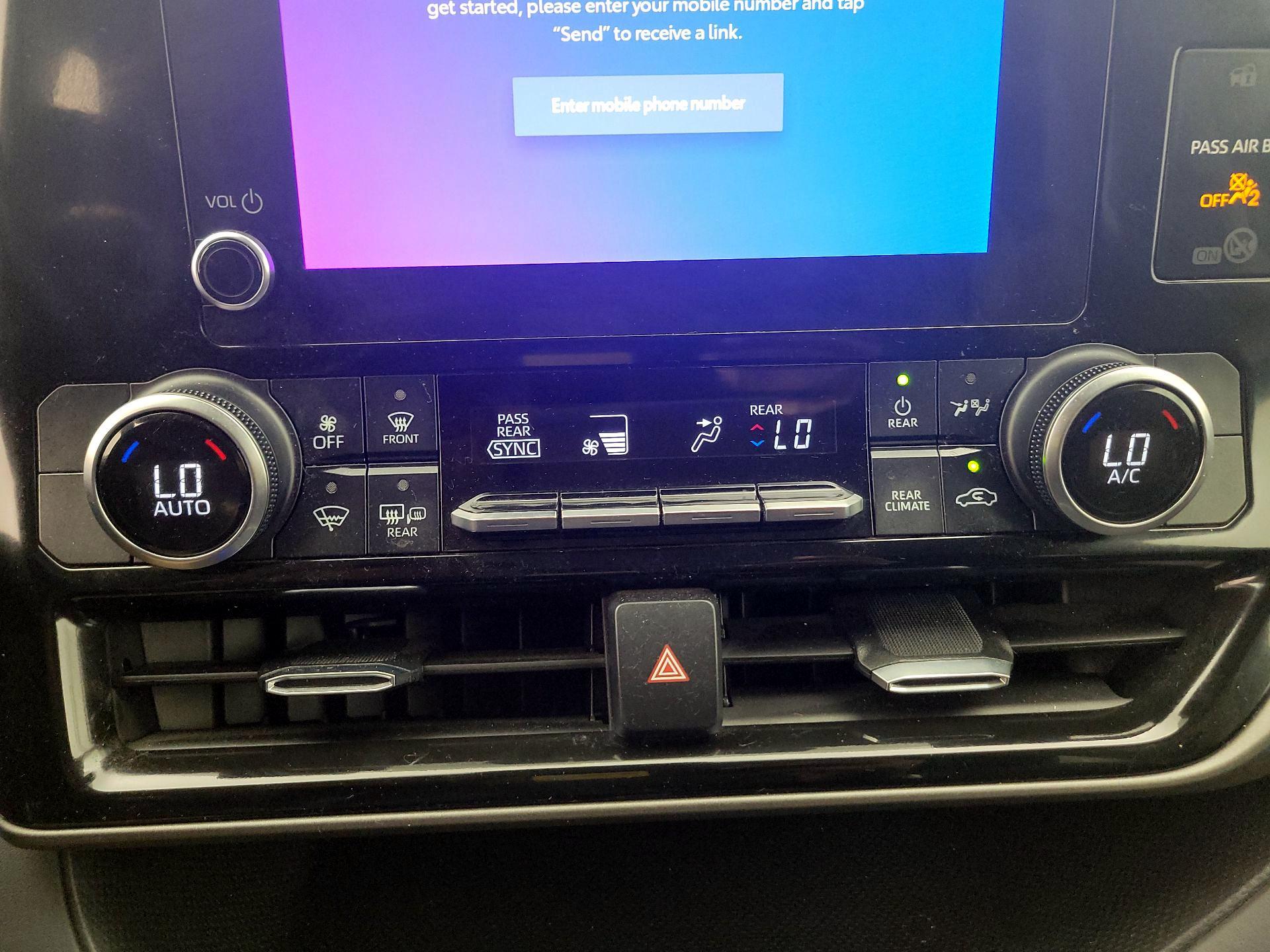 Thumbnail: 2023 Toyota Highlander - 16