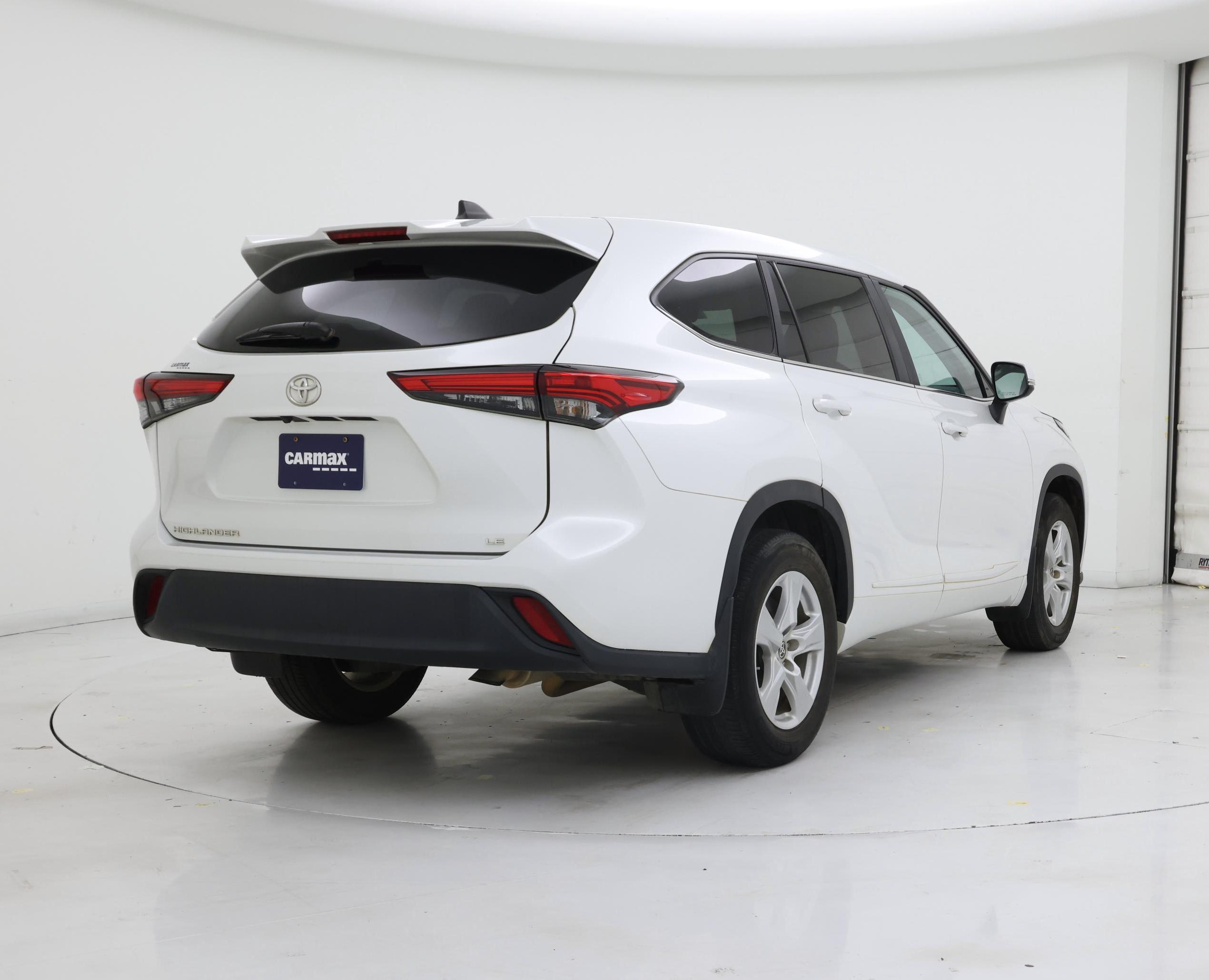 Thumbnail: 2023 Toyota Highlander - 8