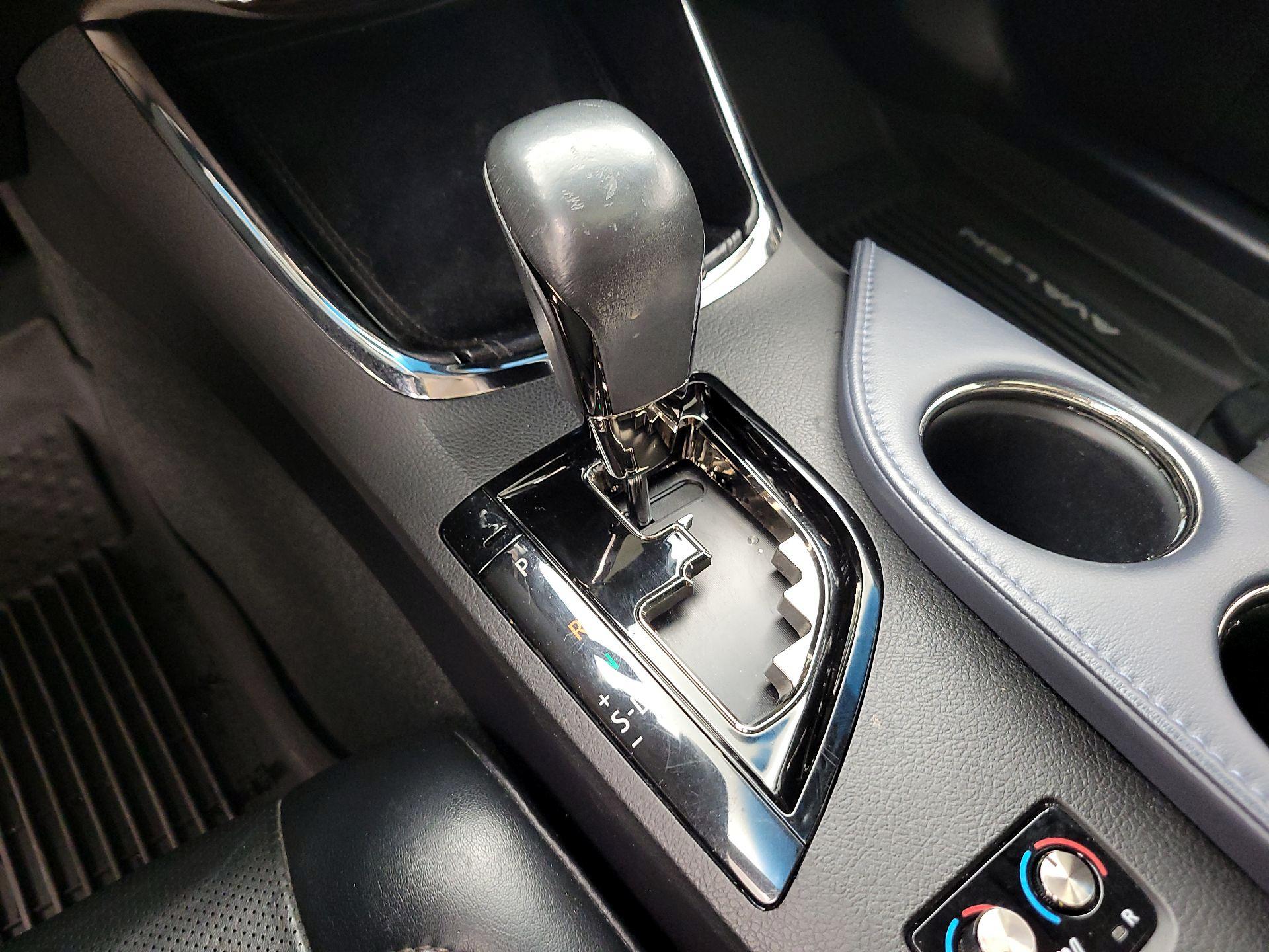 Thumbnail: 2015 Toyota Avalon - 15